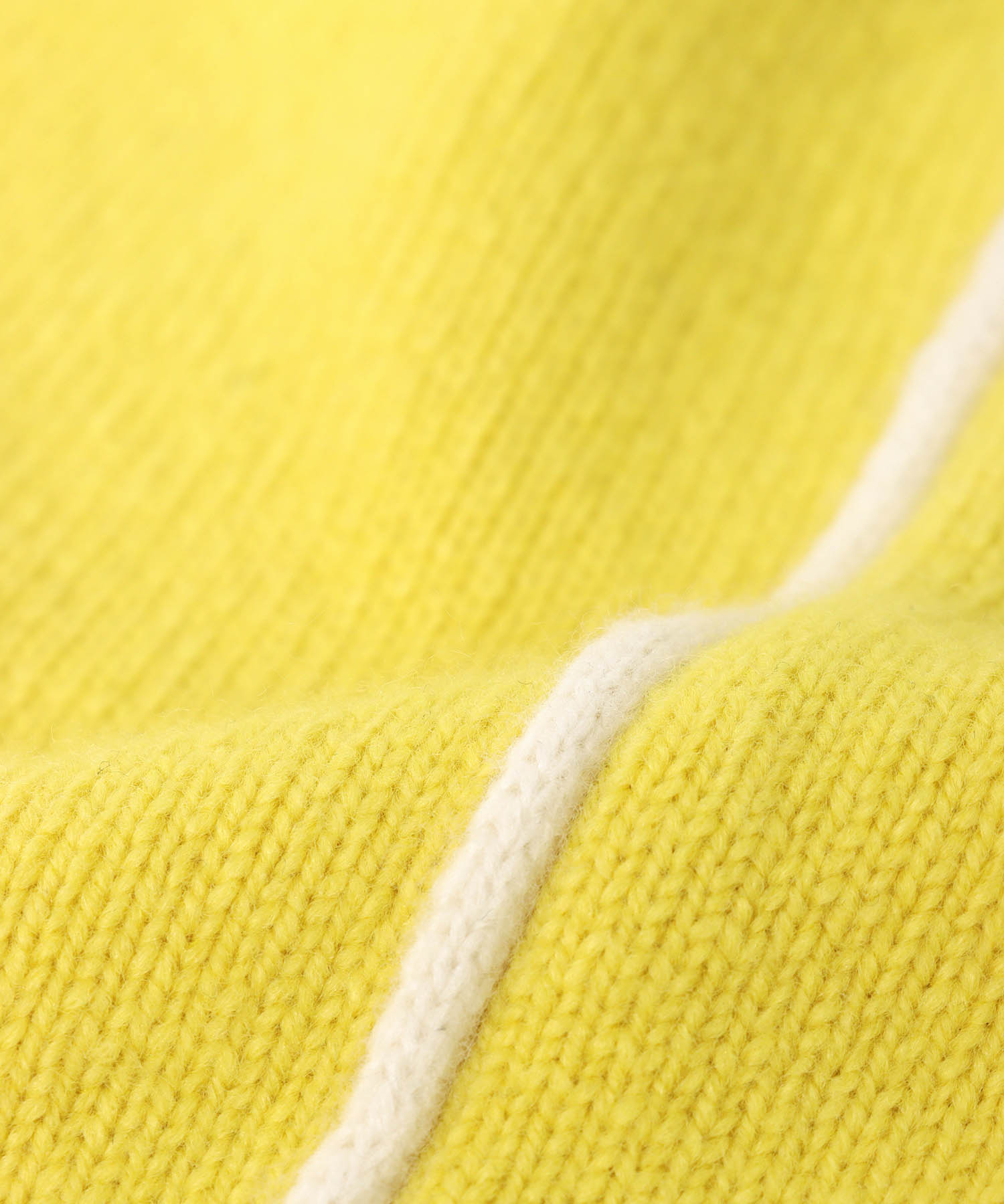 エアウール配色シームラインニット