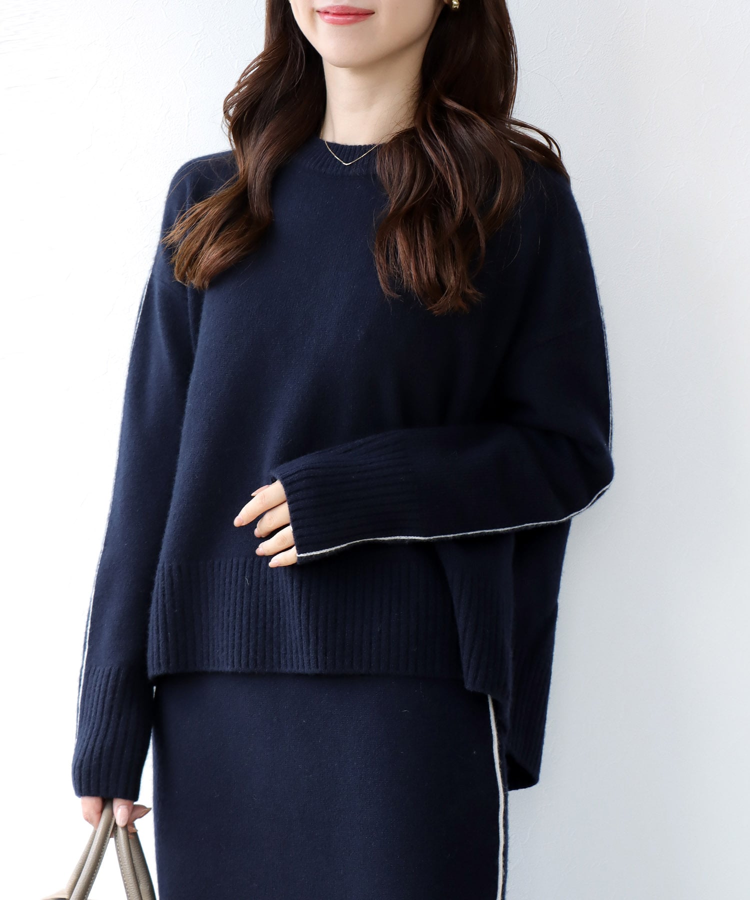 エアウール配色シームラインニット