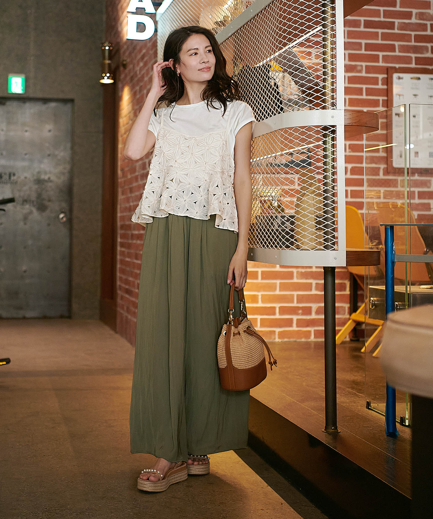 【追加】ナイルサテンプリーツ見えワイドパンツ