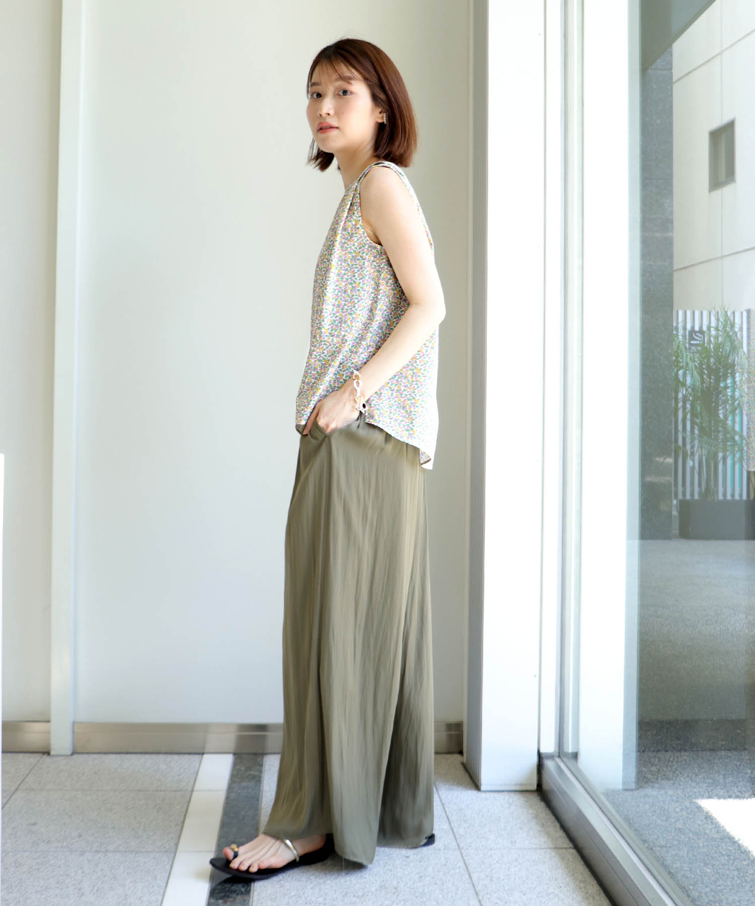 【追加】ナイルサテンプリーツ見えワイドパンツ