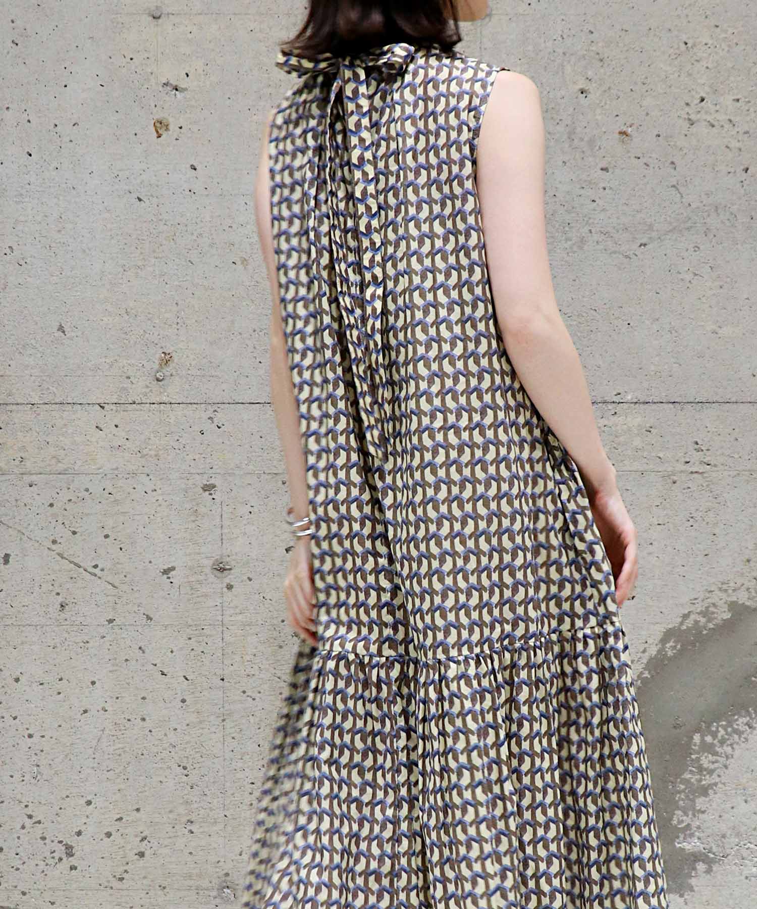 Deveauxジオメトリックプリント ティアードワンピース