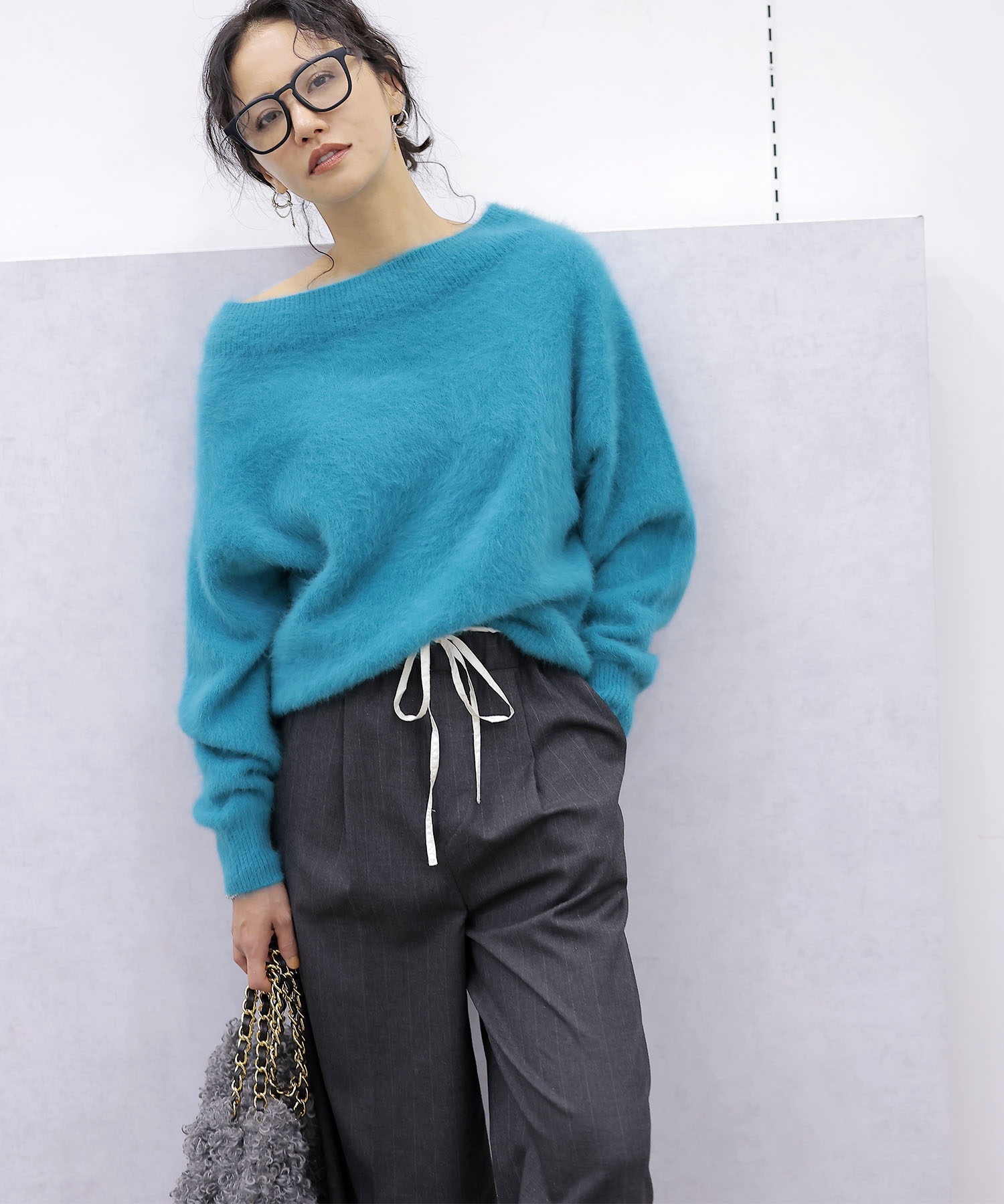 【8月28日予約販売】フォックスカシミヤ オフショルダープルオーバー