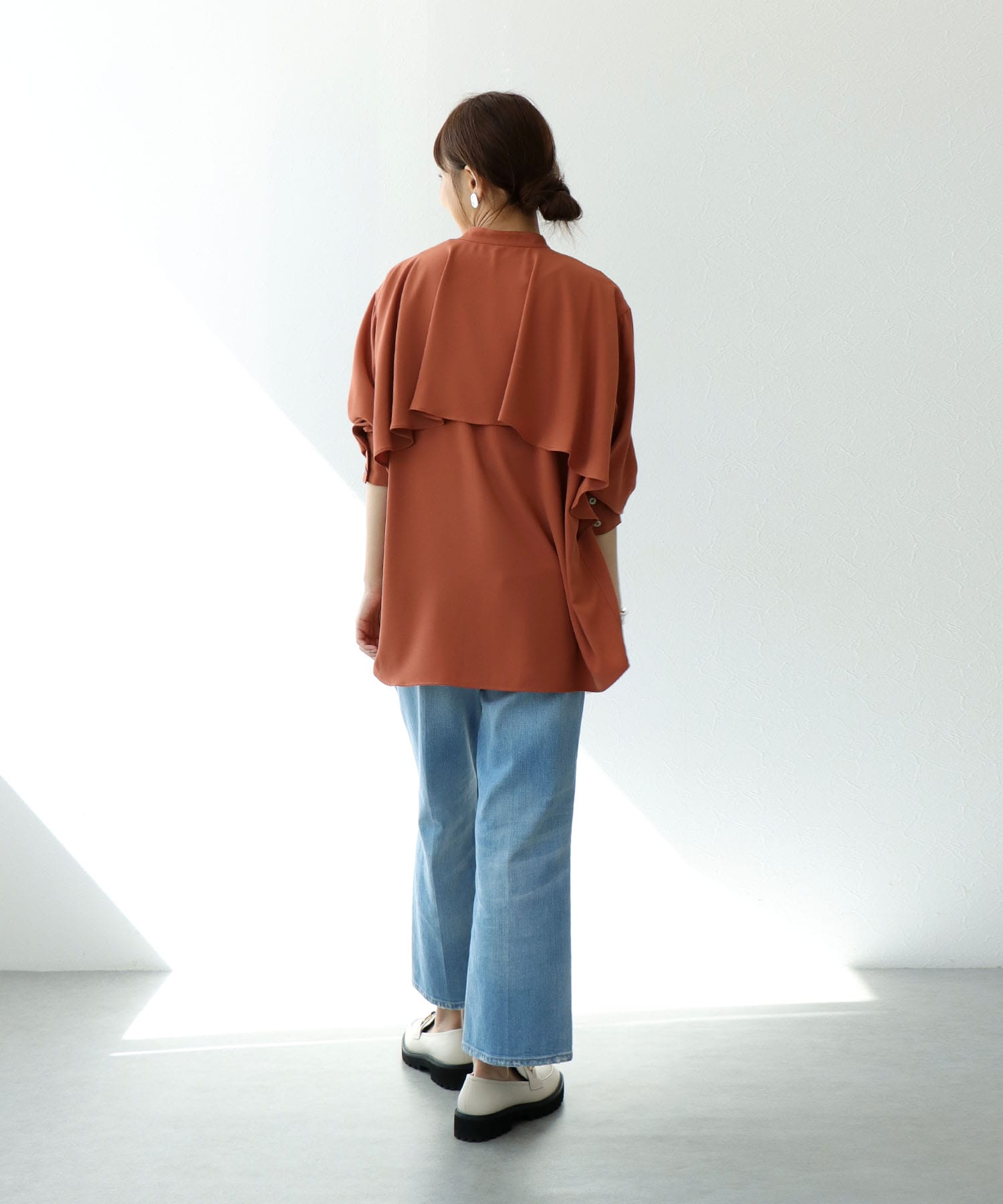 バックドレープシャツブラウス