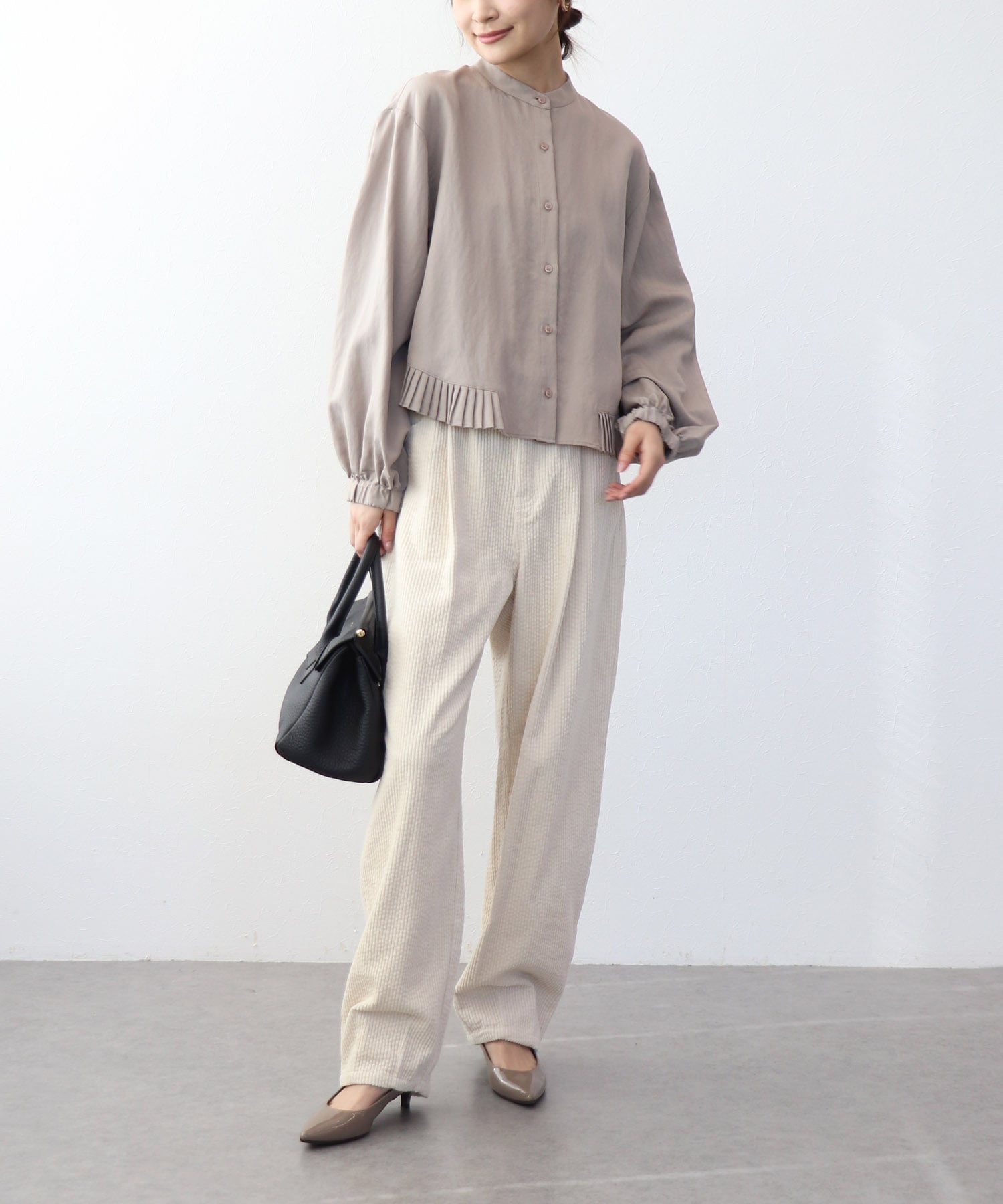 プリーツディティールブラウス