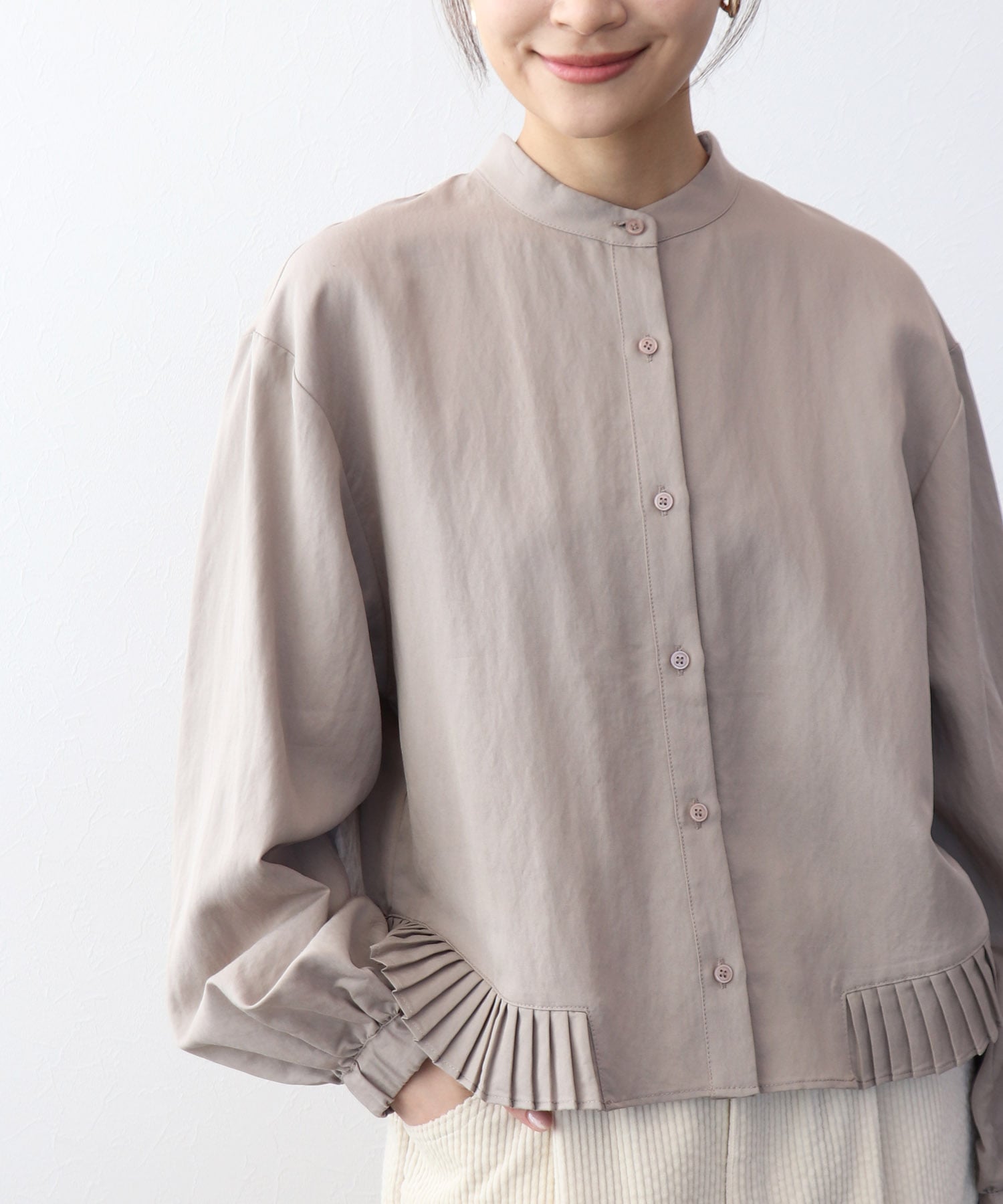 プリーツディティールブラウス