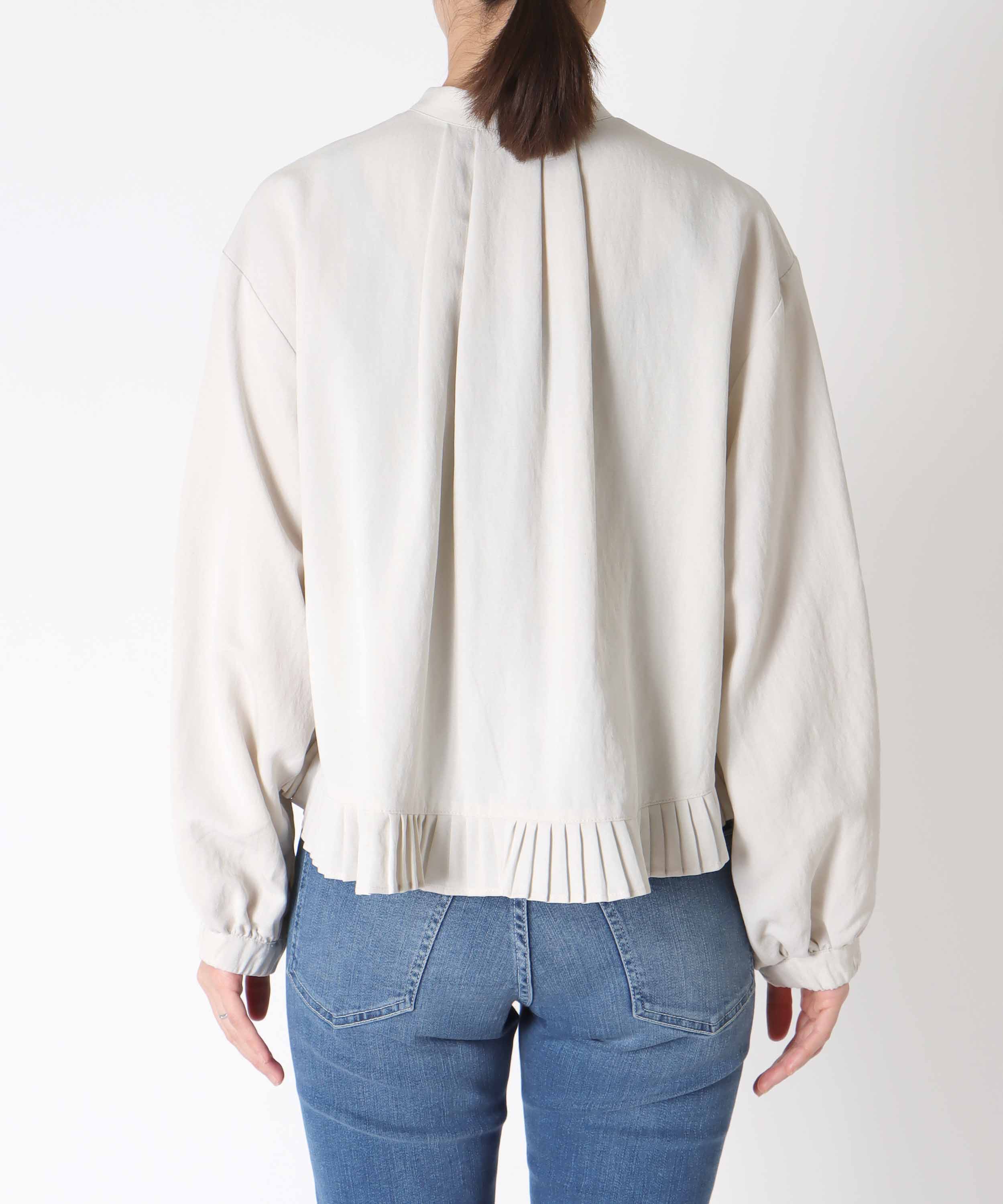 プリーツディティールブラウス