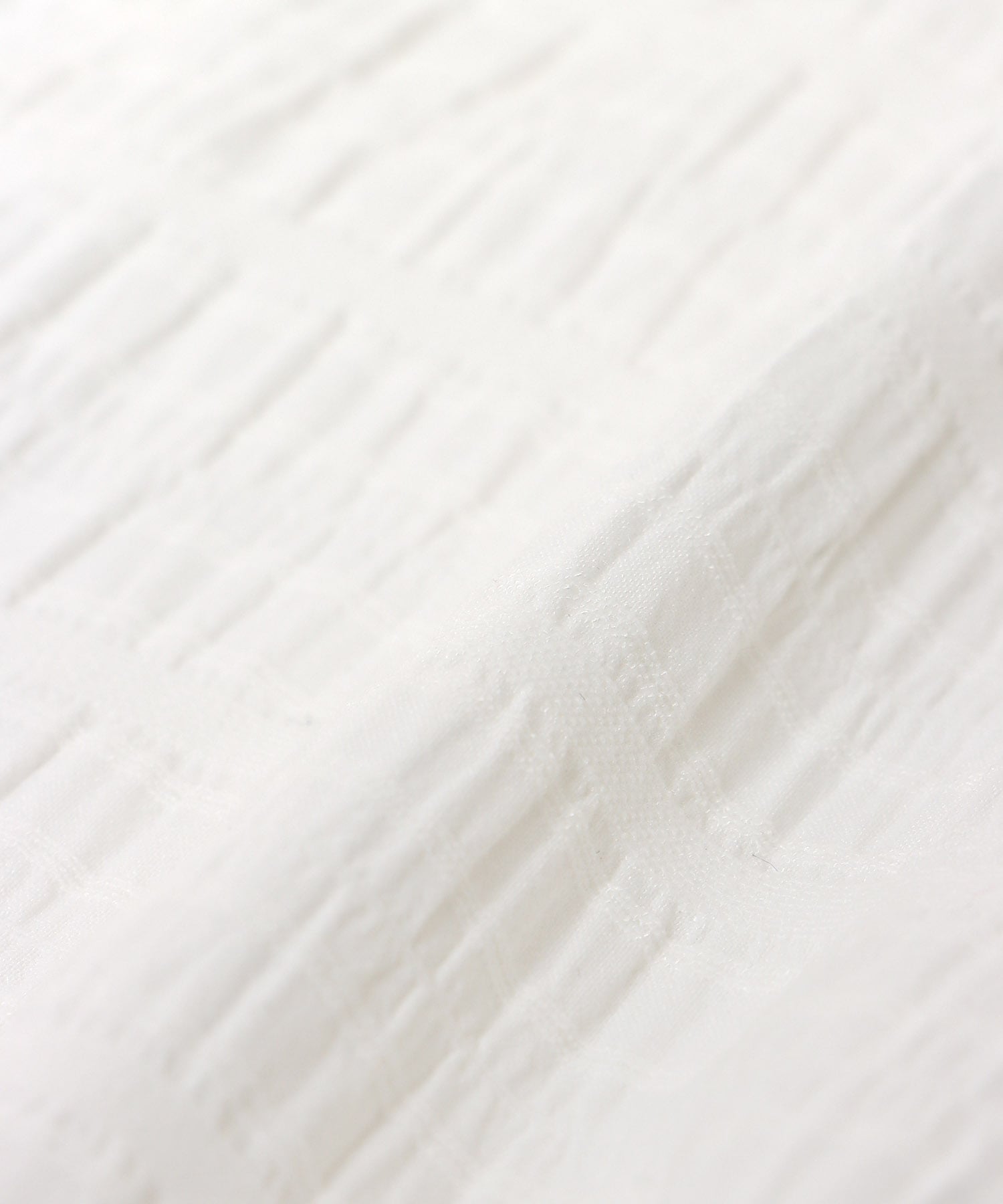 フリル衿付きシャツブラウス