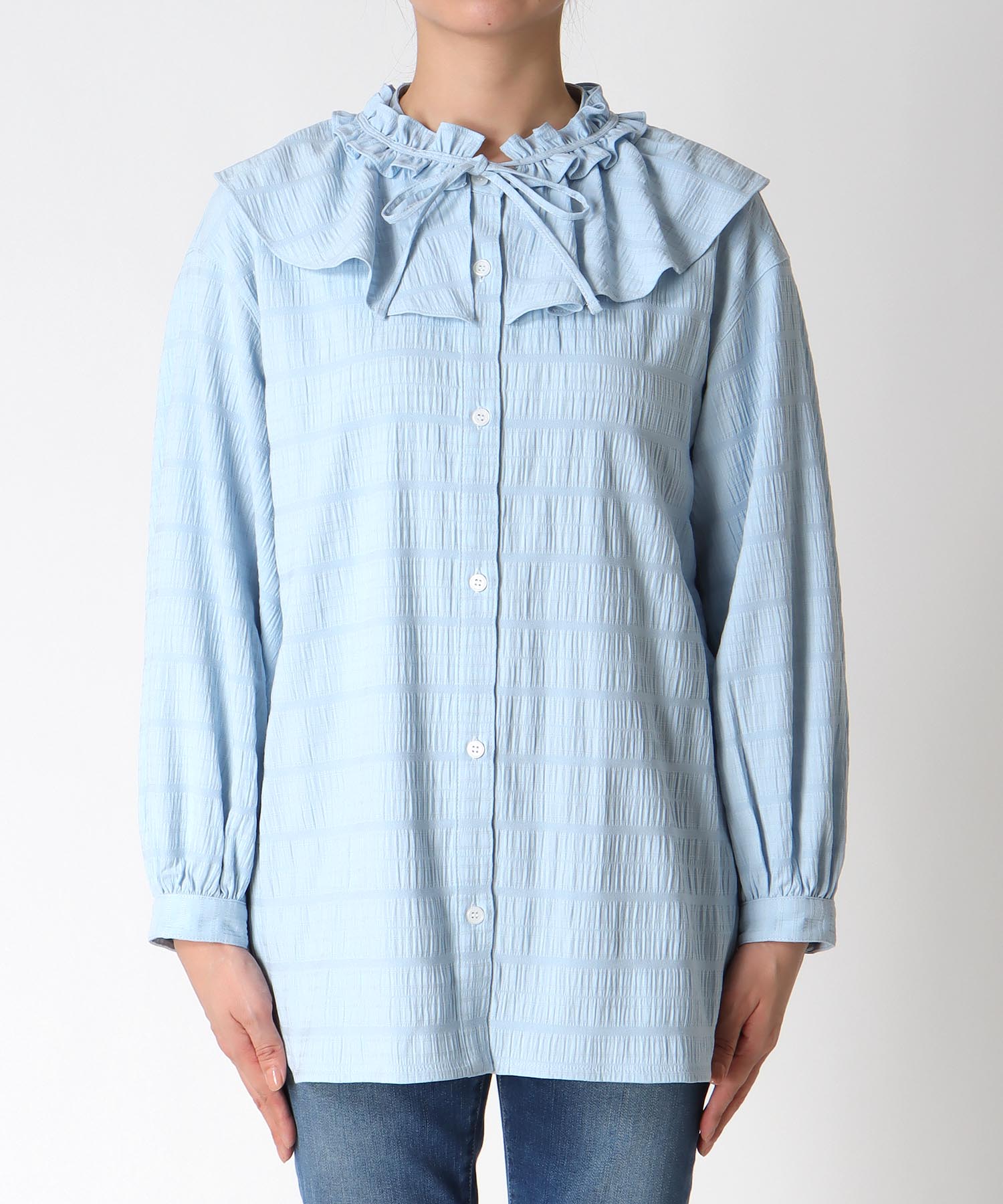 フリル衿付きシャツブラウス