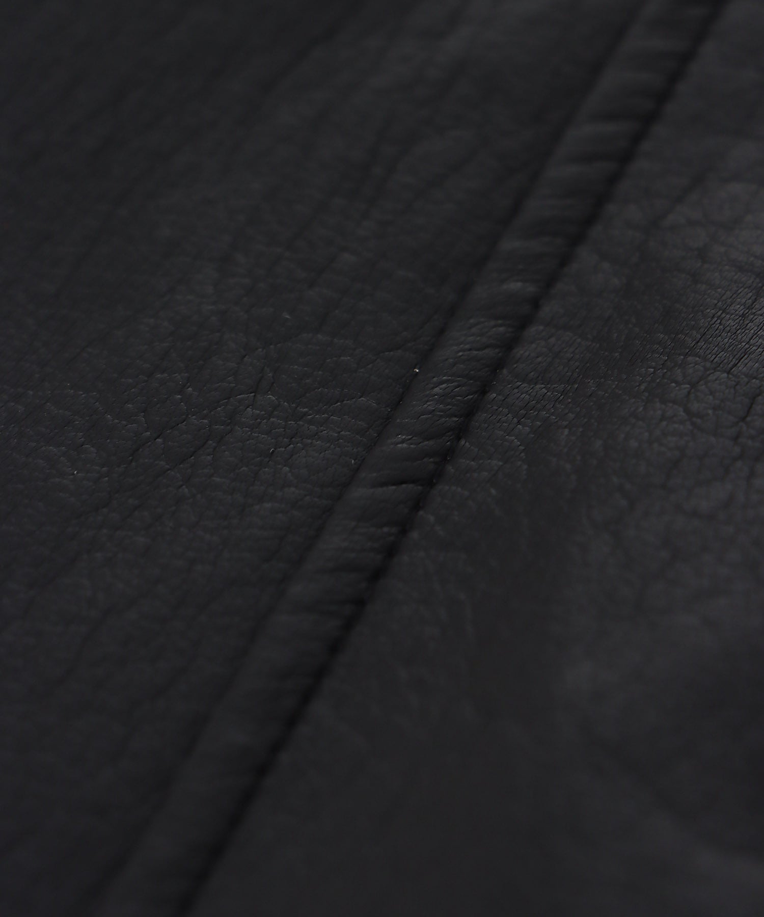 フェイクレザー切替ベスト