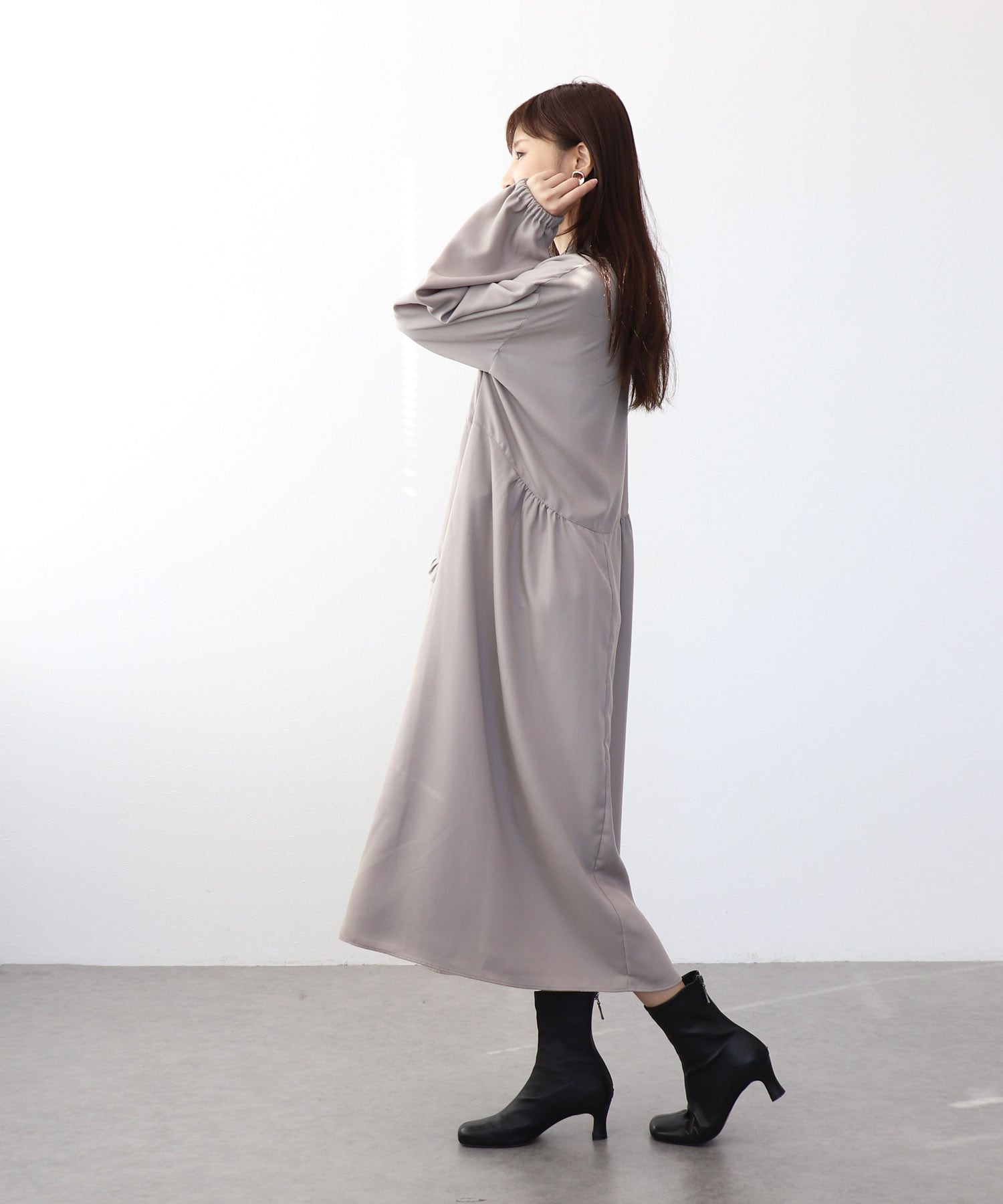 ヘムプリーツワンピース