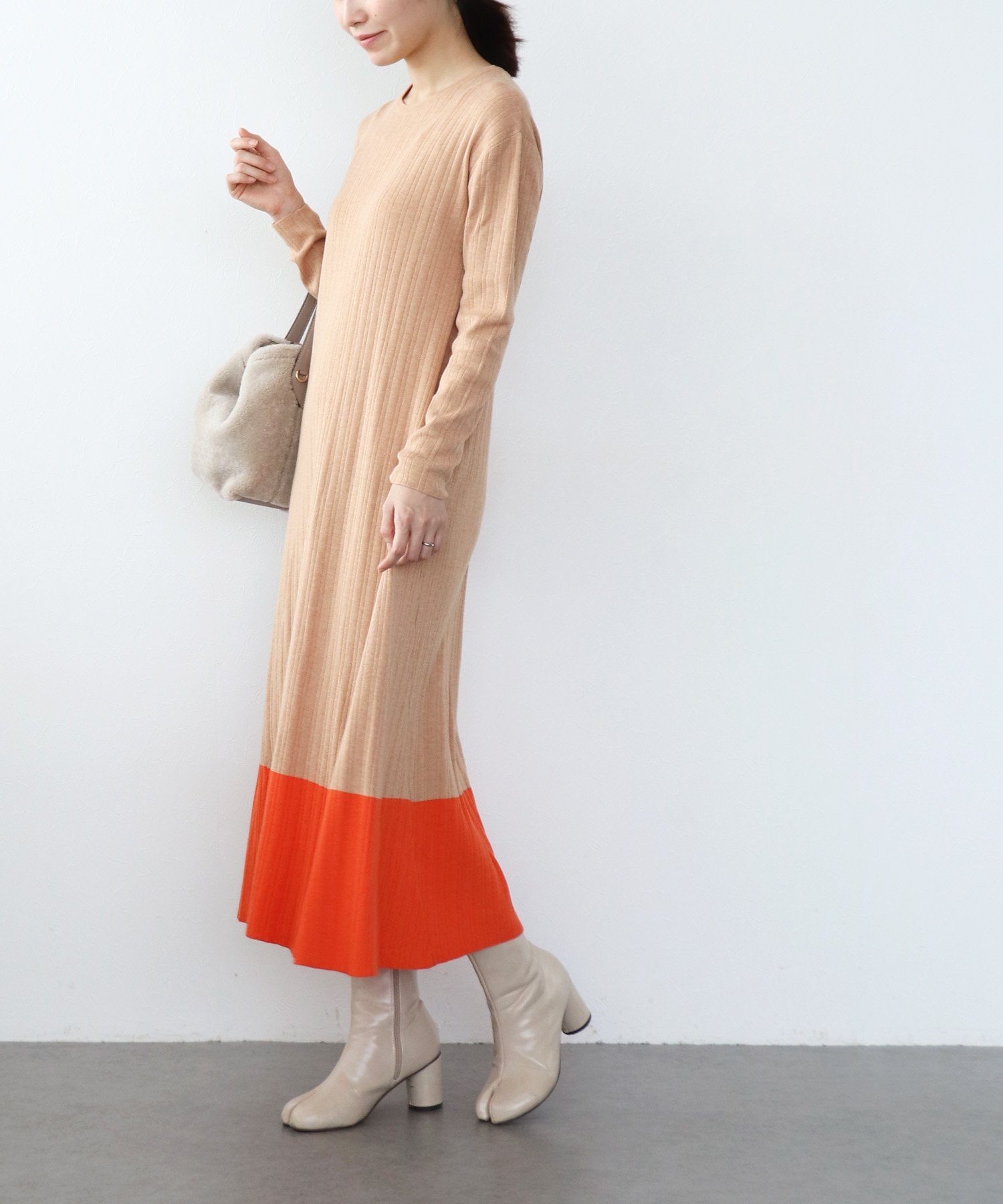 カシミヤ混バイカラーAラインワンピース