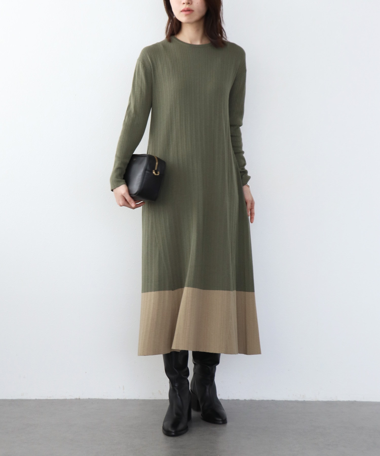 カシミヤ混バイカラーAラインワンピース