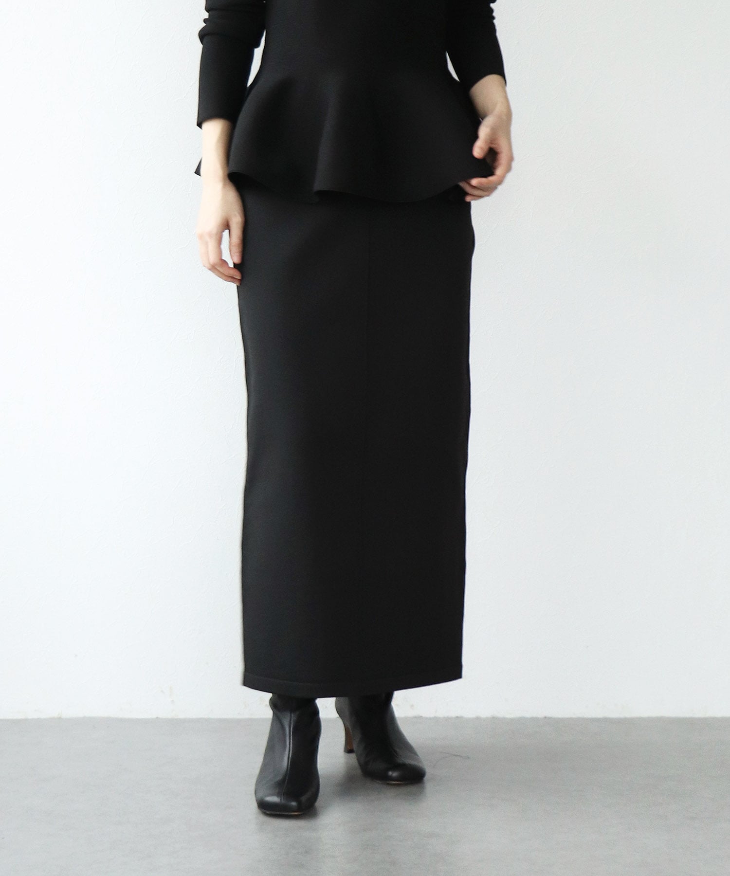 楽ちん綺麗めニットスカート