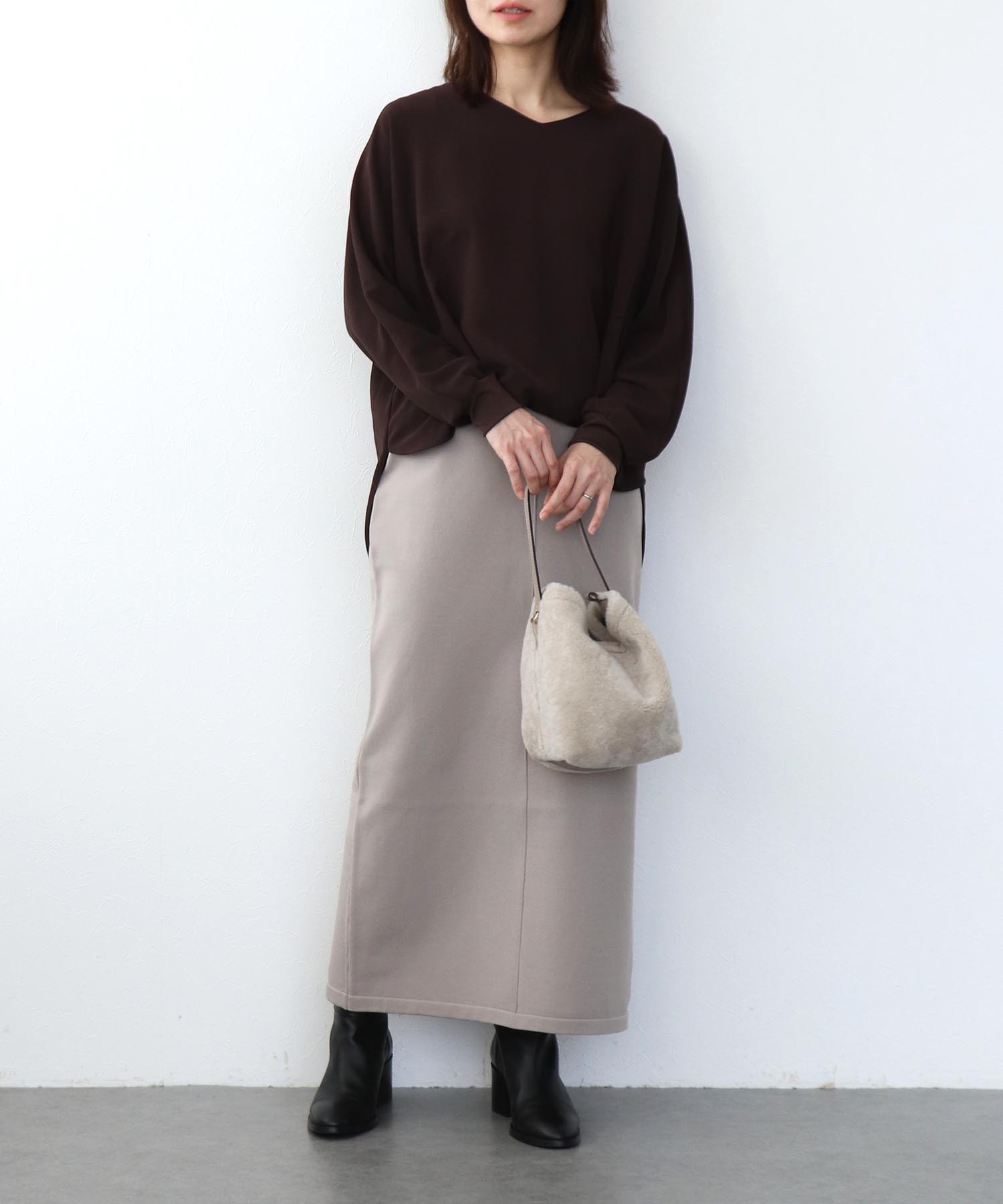 楽ちん綺麗めニットスカート