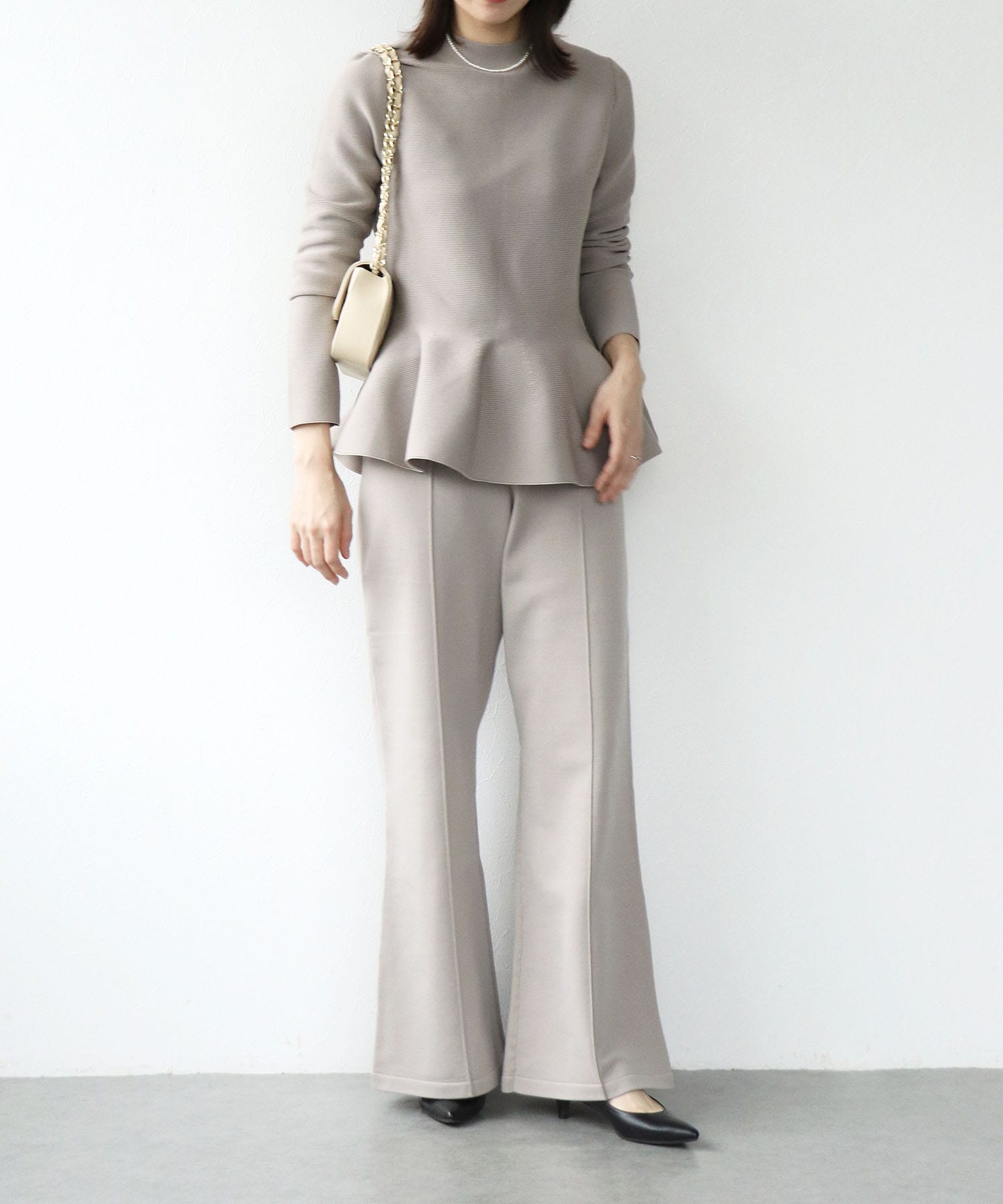 楽ちん綺麗めニットパンツ