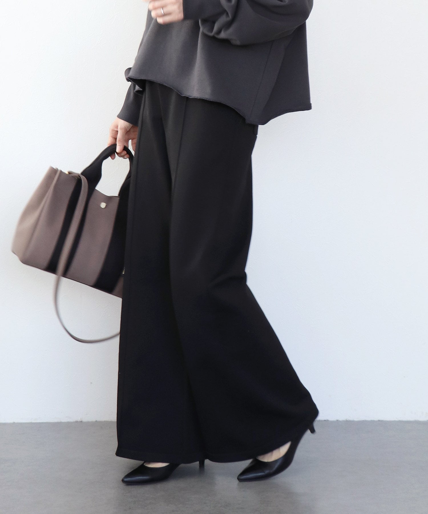 楽ちん綺麗めニットパンツ