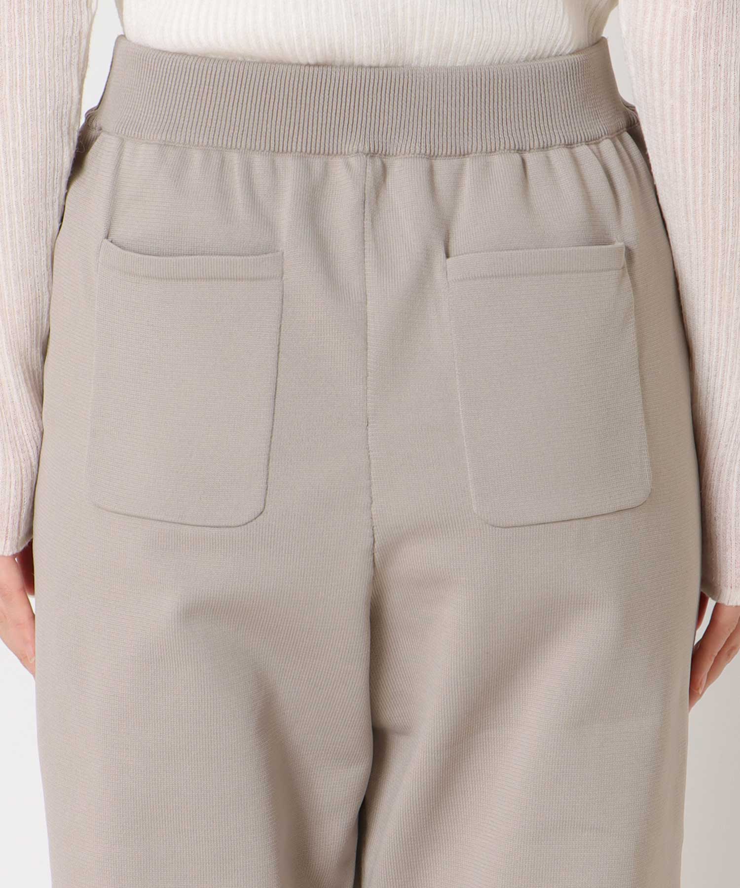 楽ちん綺麗めニットパンツ