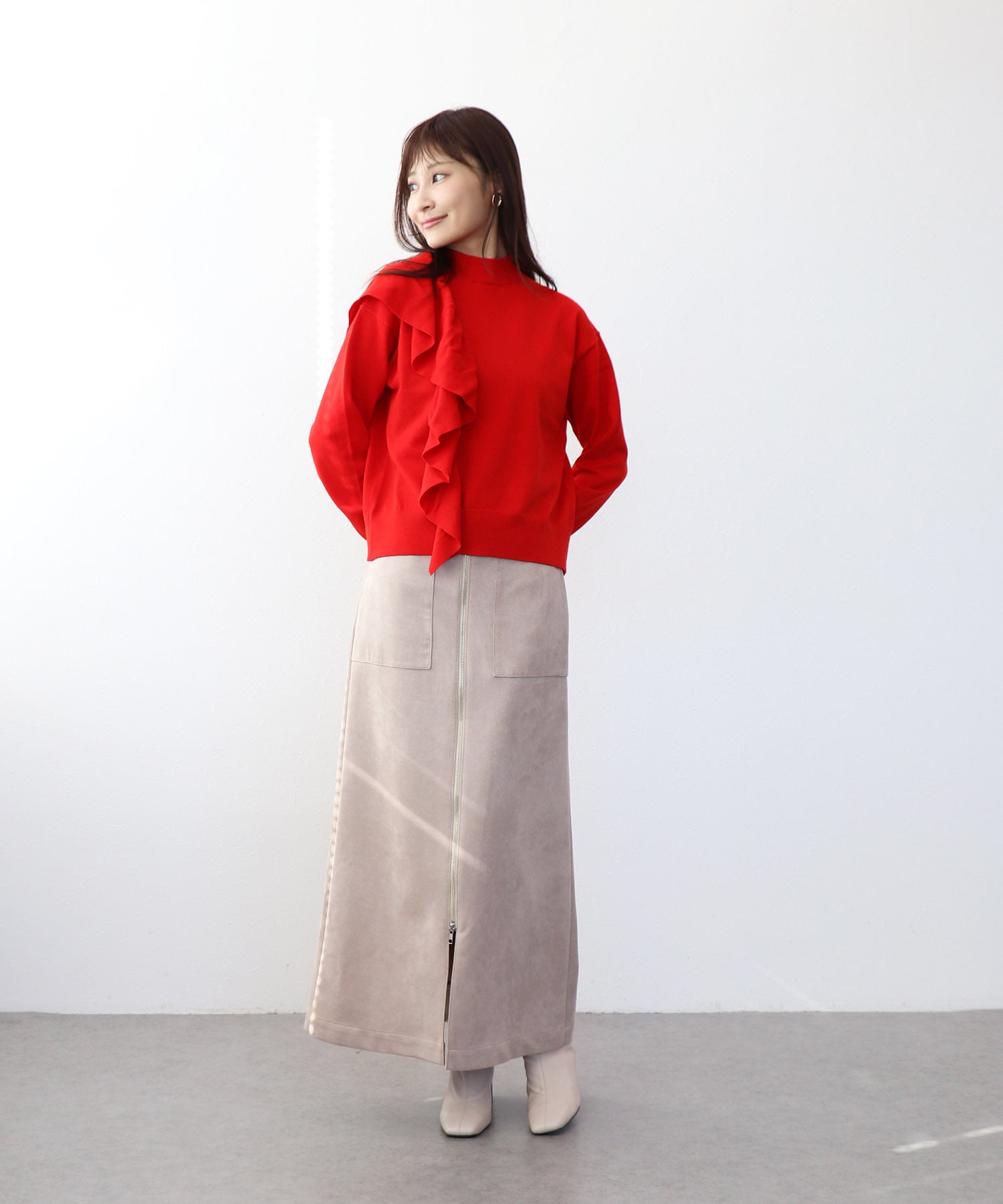 ショルダーラッフルプルオーバー