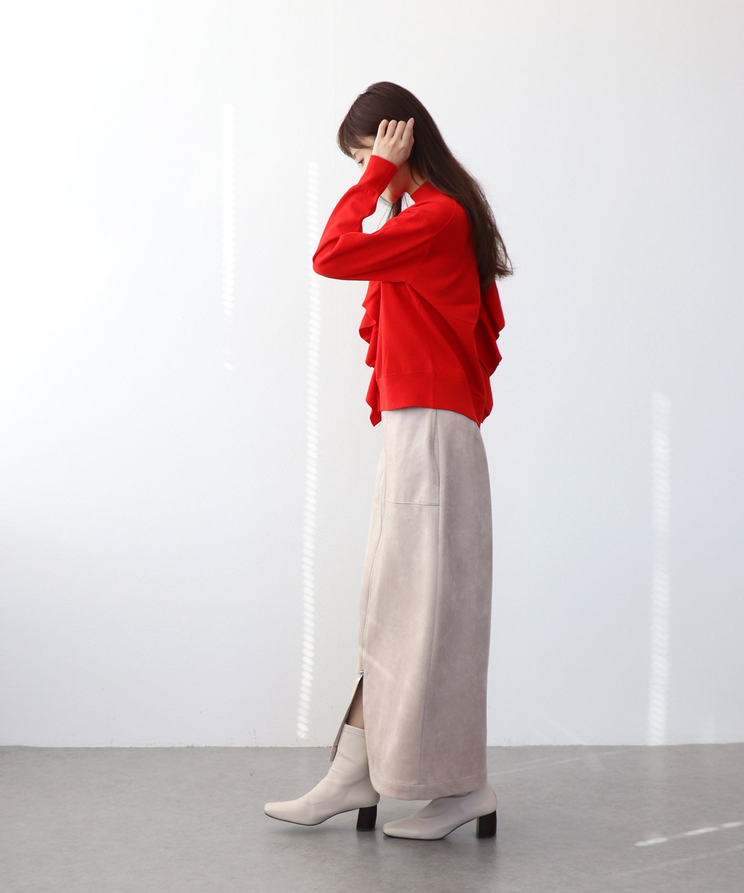 ショルダーラッフルプルオーバー