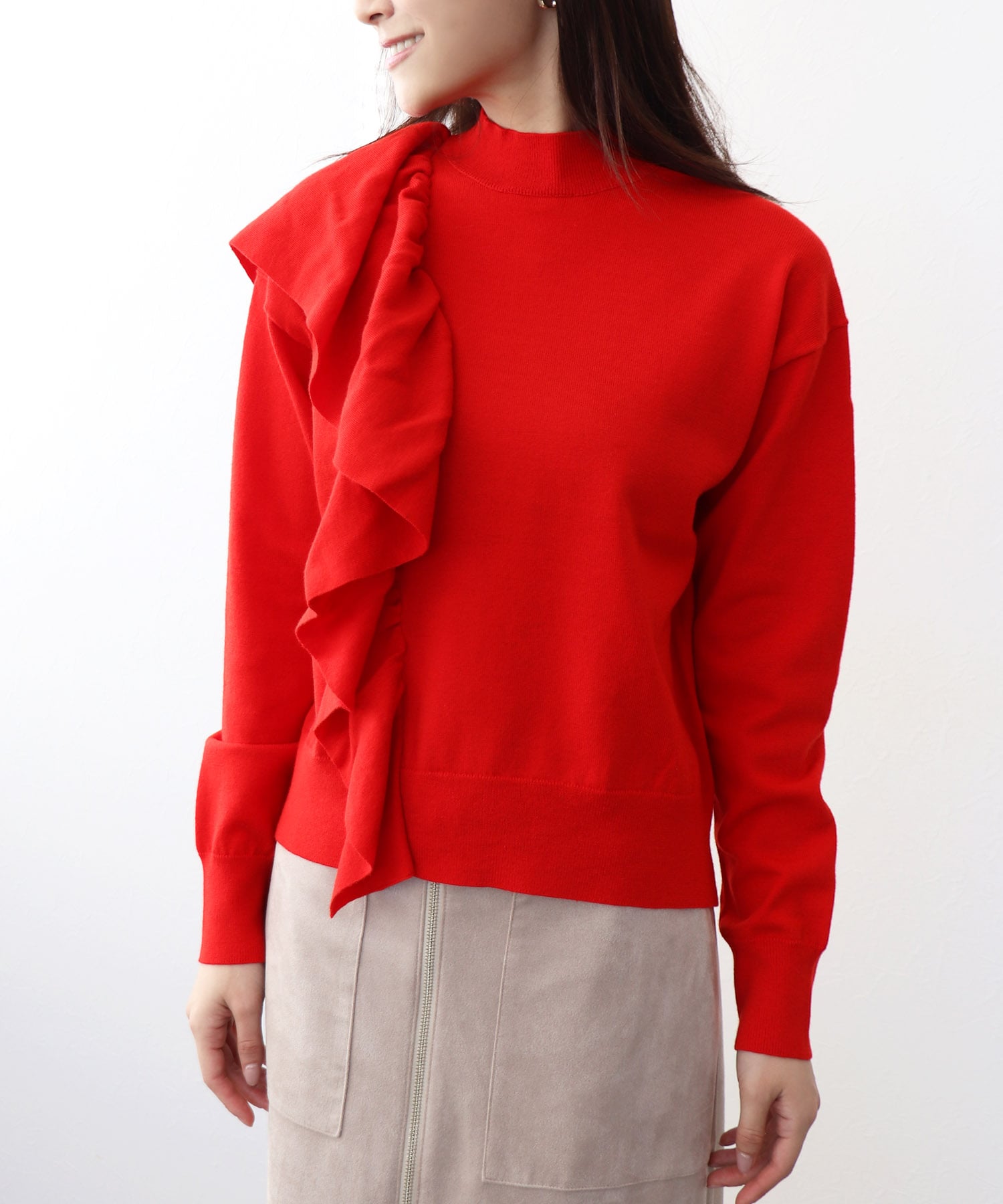 ショルダーラッフルプルオーバー