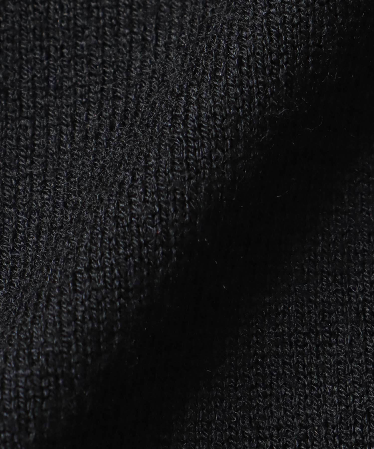 ショルダーラッフルプルオーバー