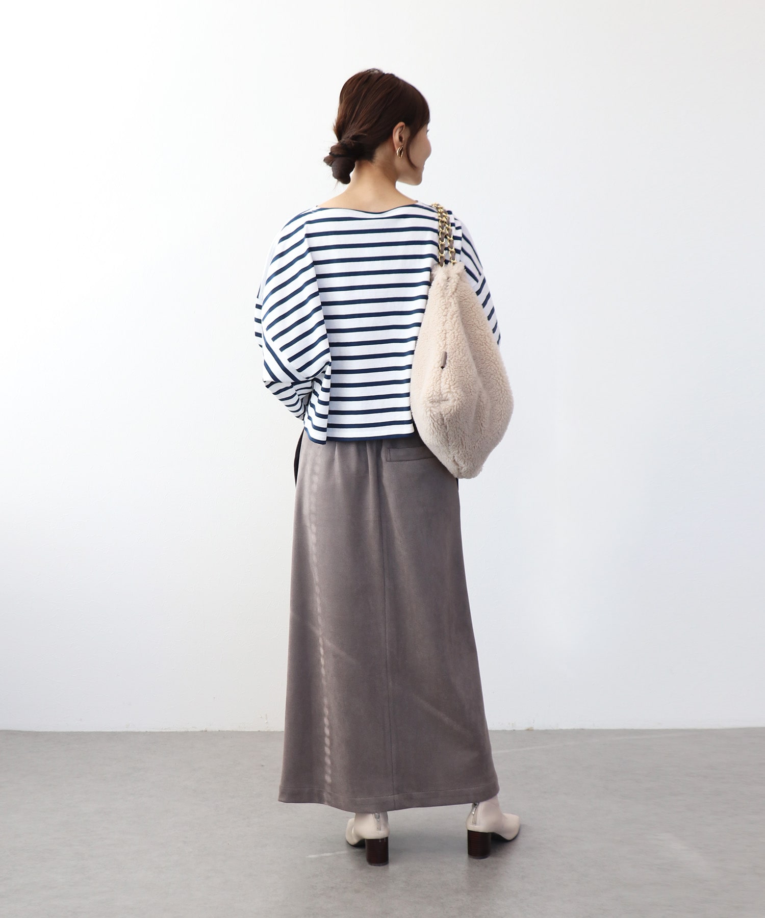 ストレッチスエード フロントZIPスカート