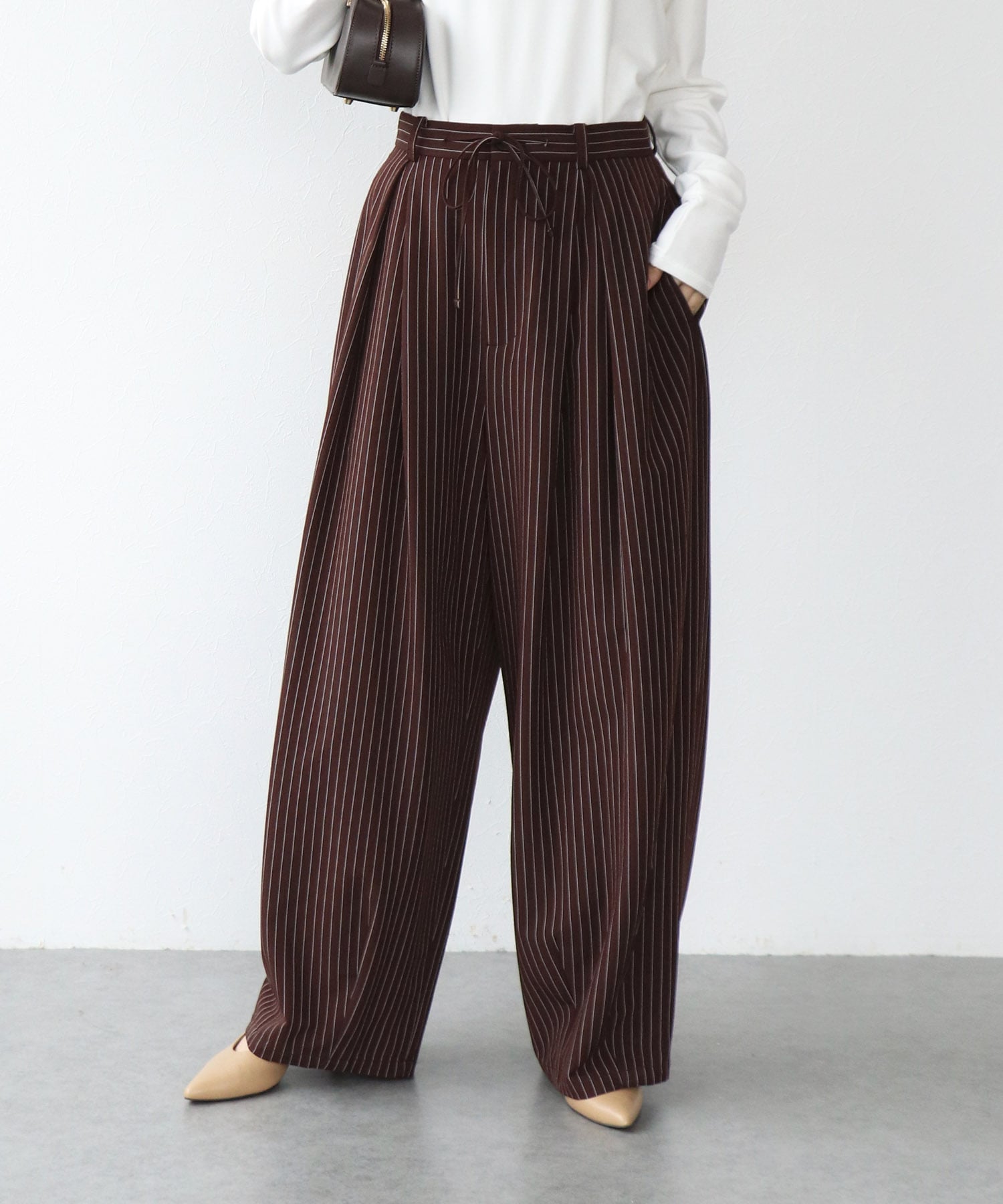 ストライプコクーンワイドパンツ