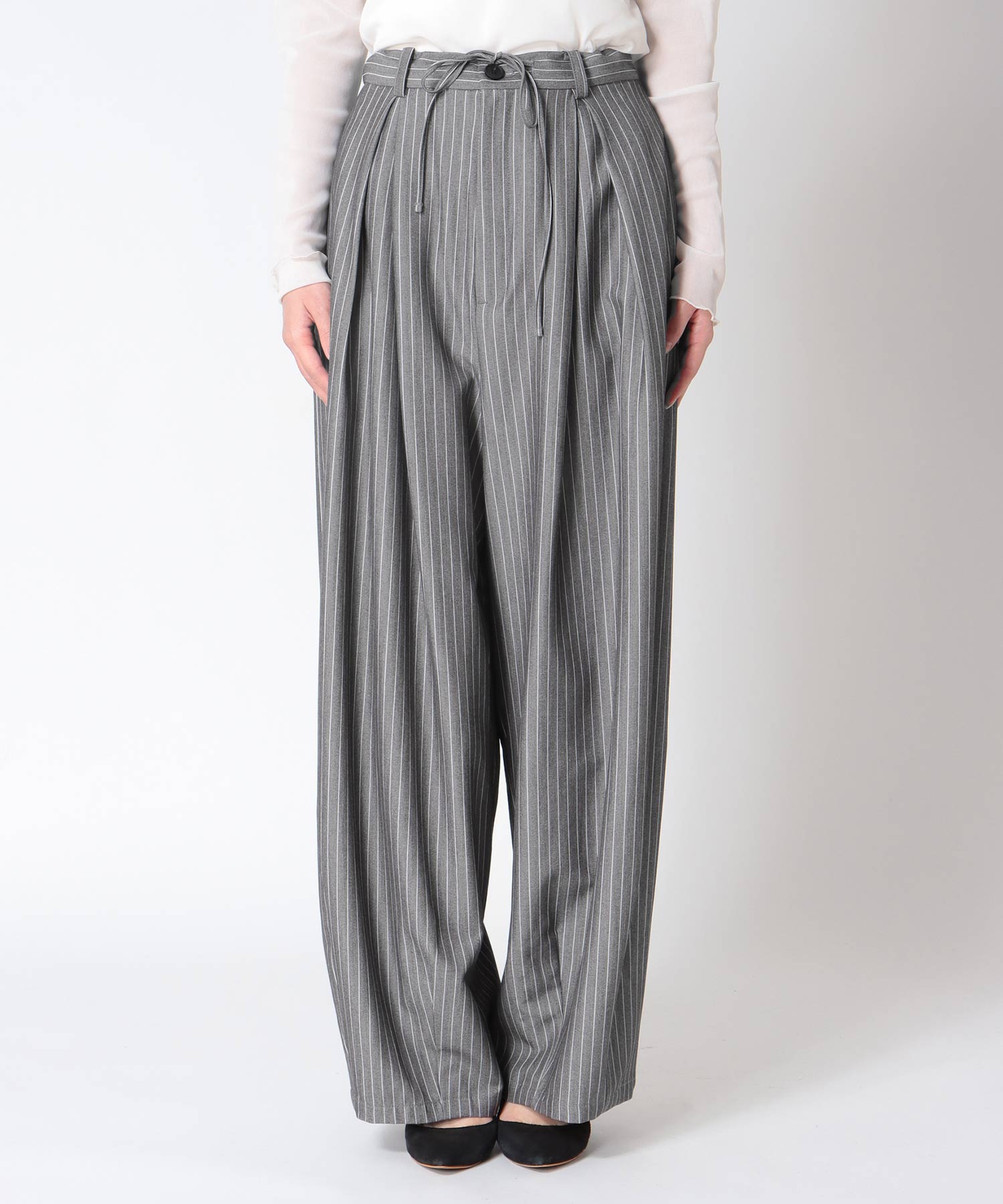 ストライプコクーンワイドパンツ