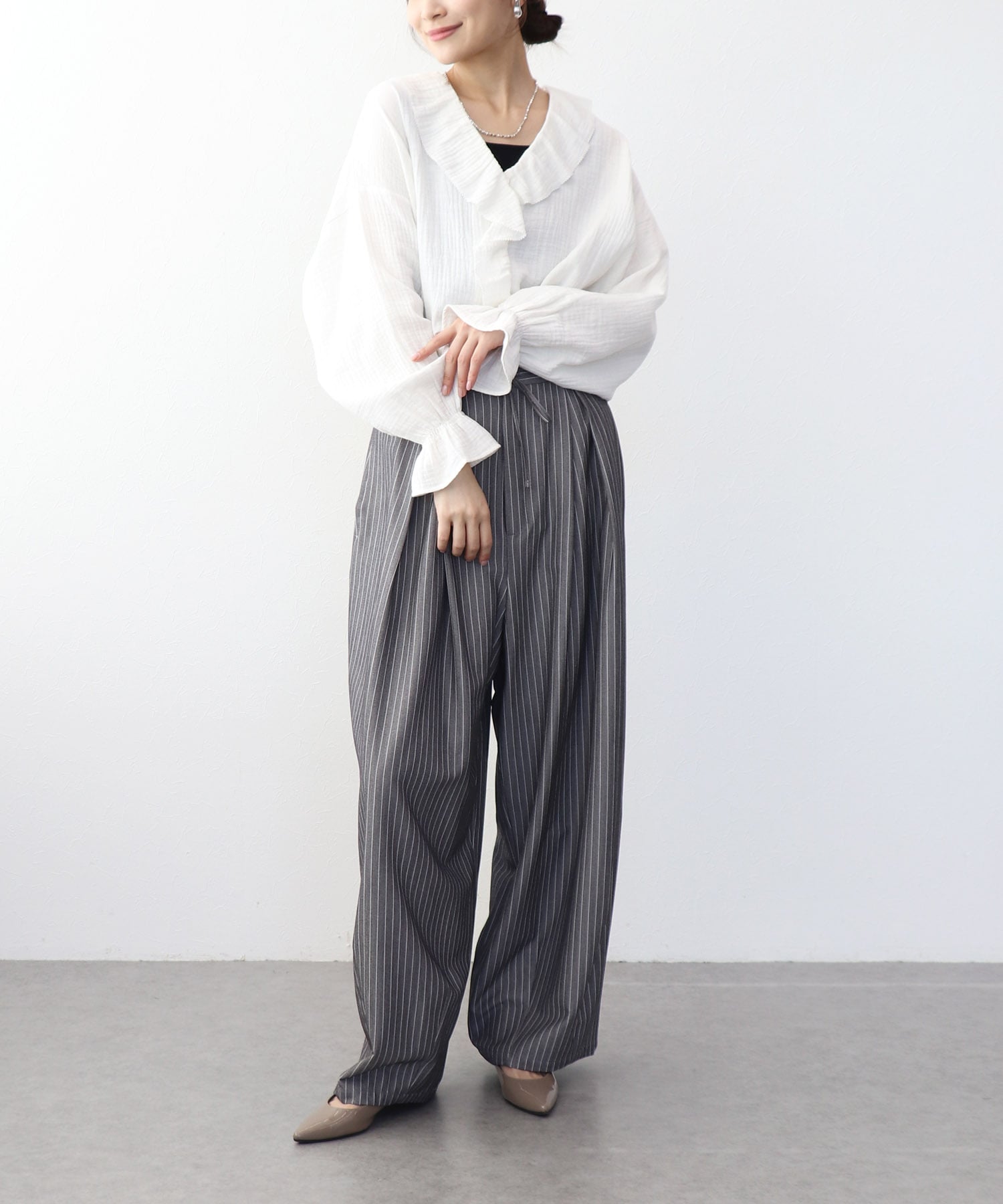 ダブルガーゼフリルブラウス