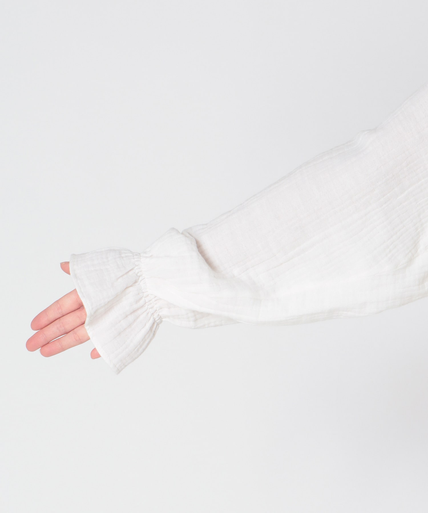 ダブルガーゼフリルブラウス