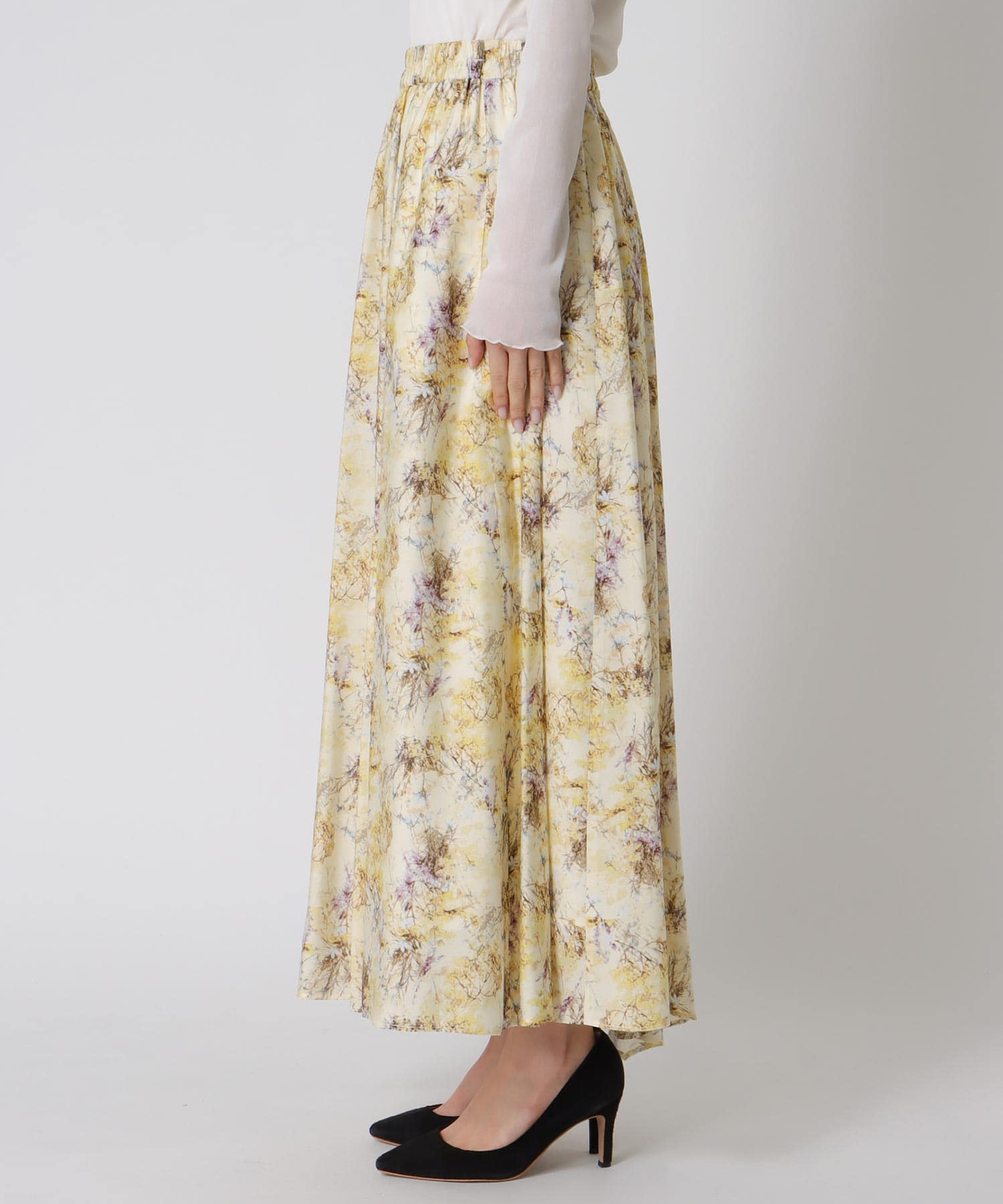 フラワープリントヘムスカート