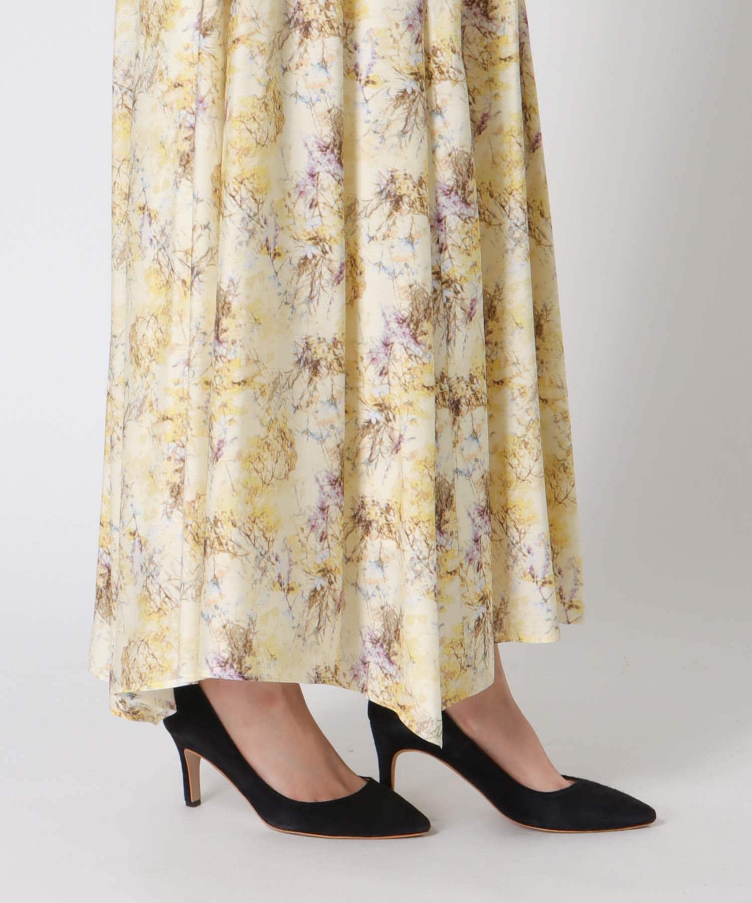 フラワープリントヘムスカート