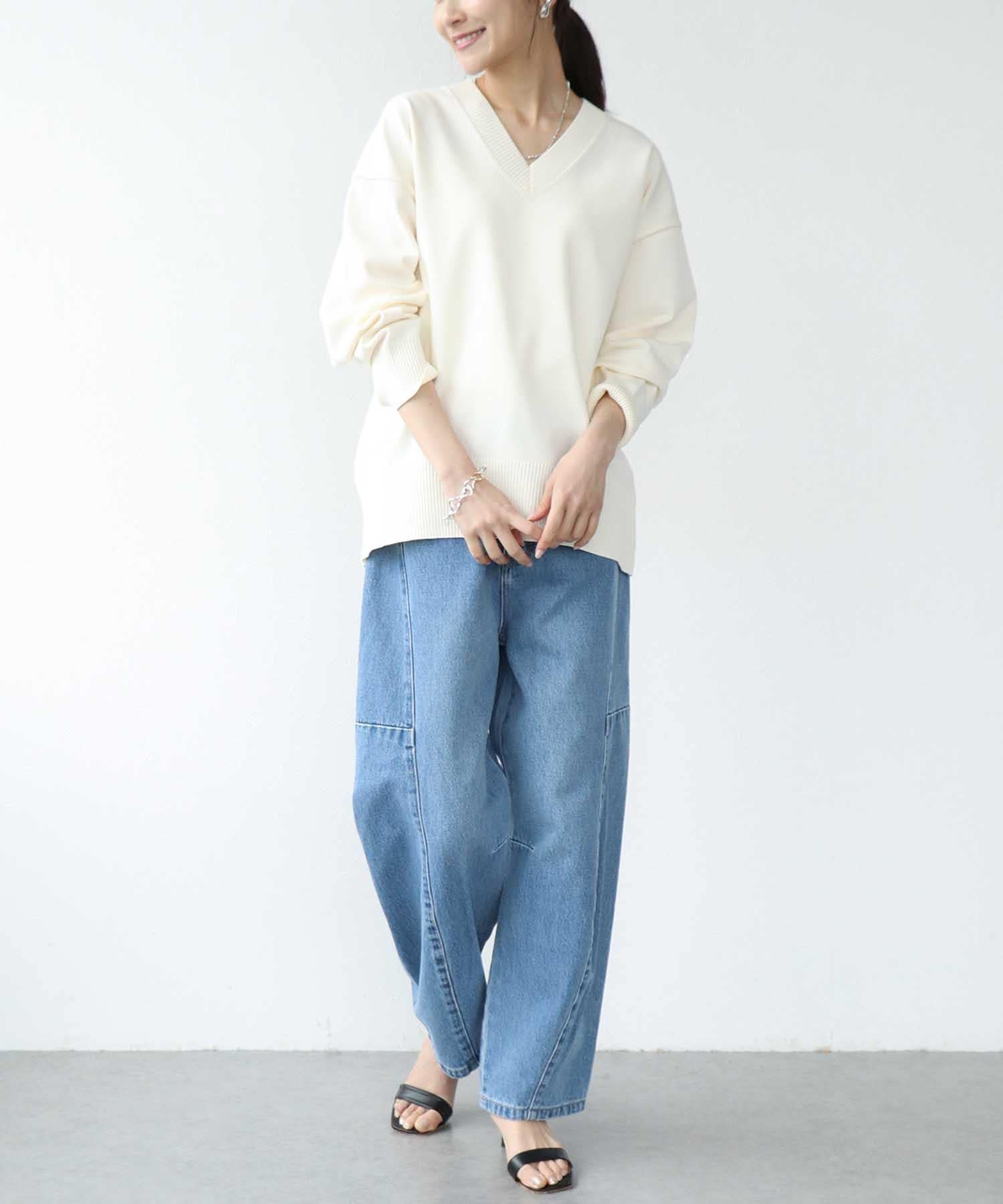 ベーシック美Vネックニット