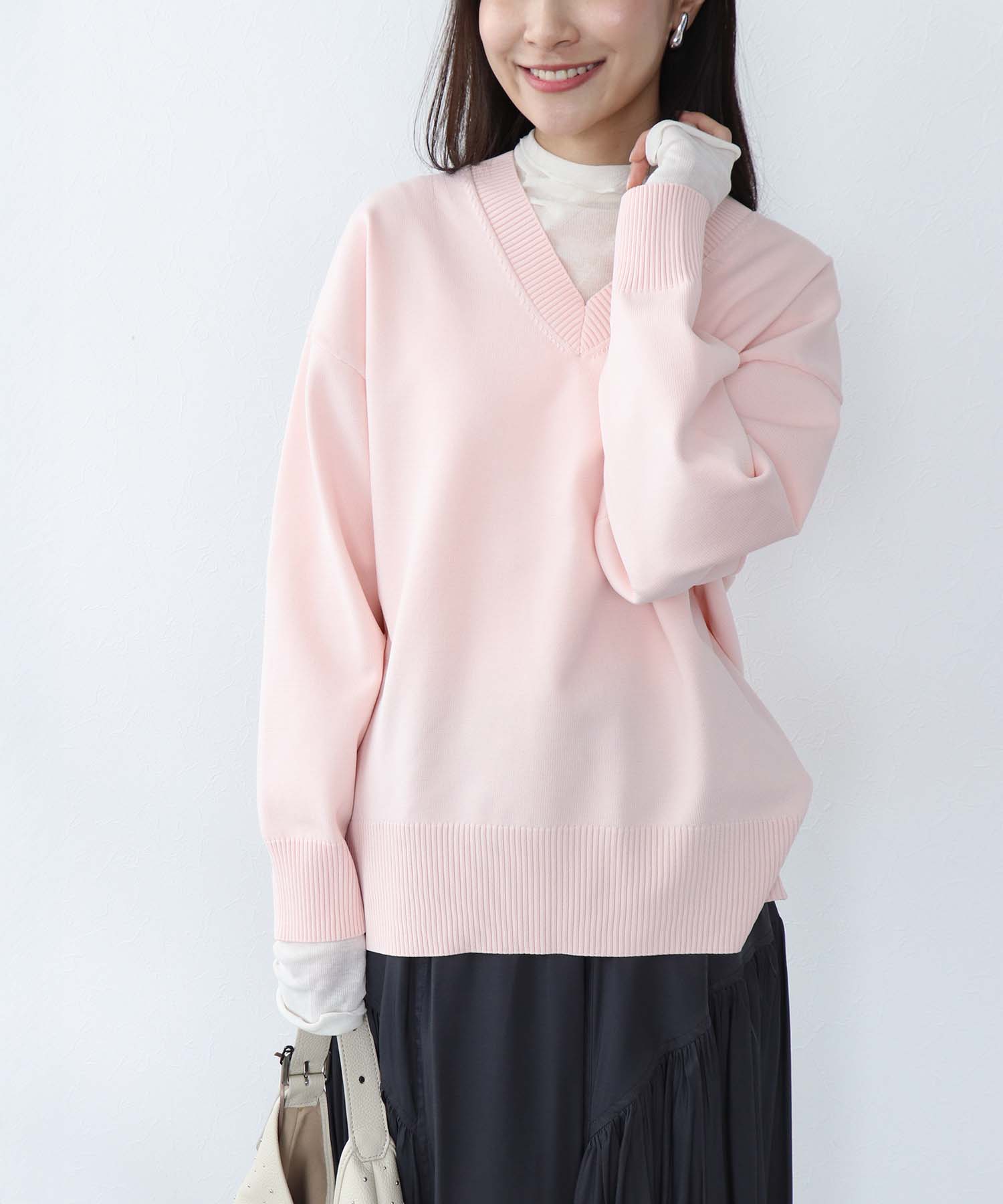 ベーシック美Vネックニット