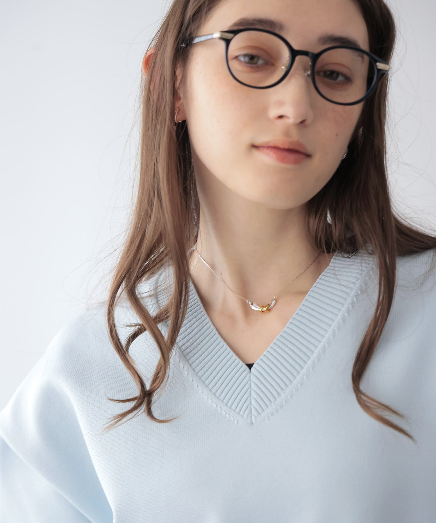 ベーシック美Vネックニット