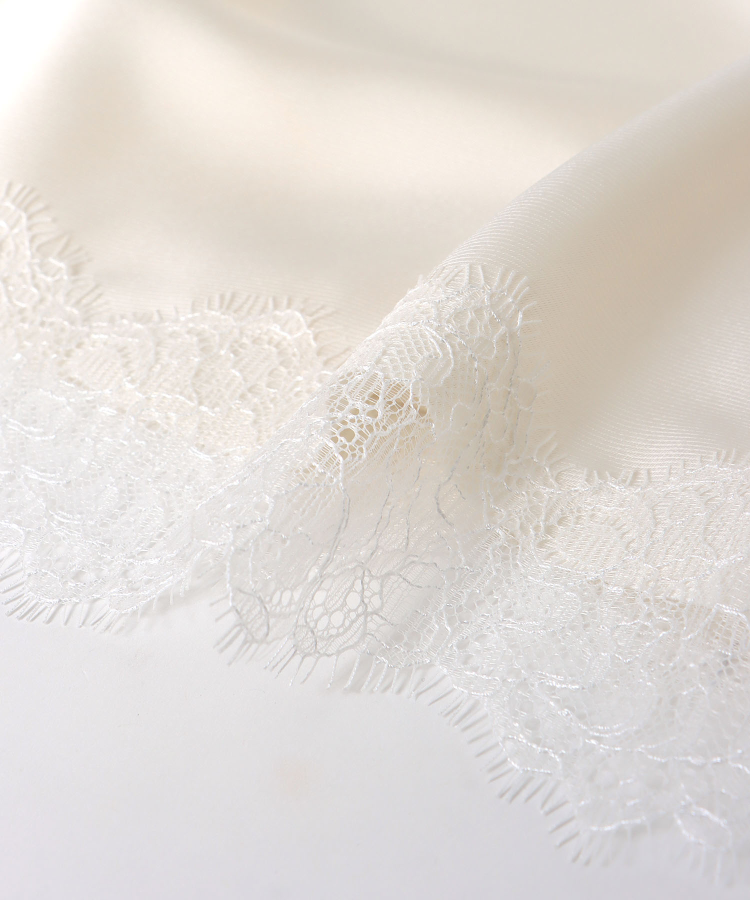 サテン×レース バイアススカート