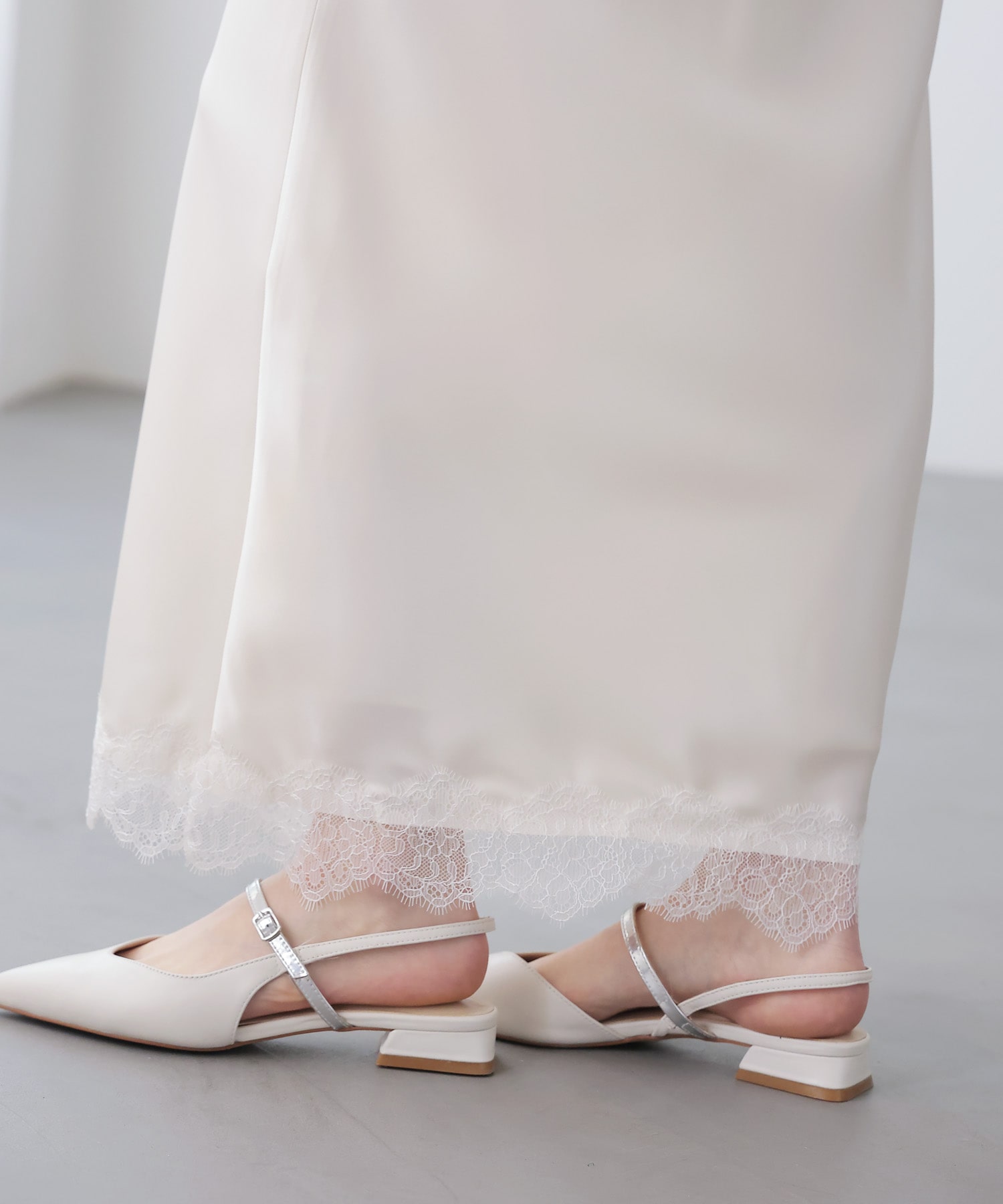 サテン×レース バイアススカート