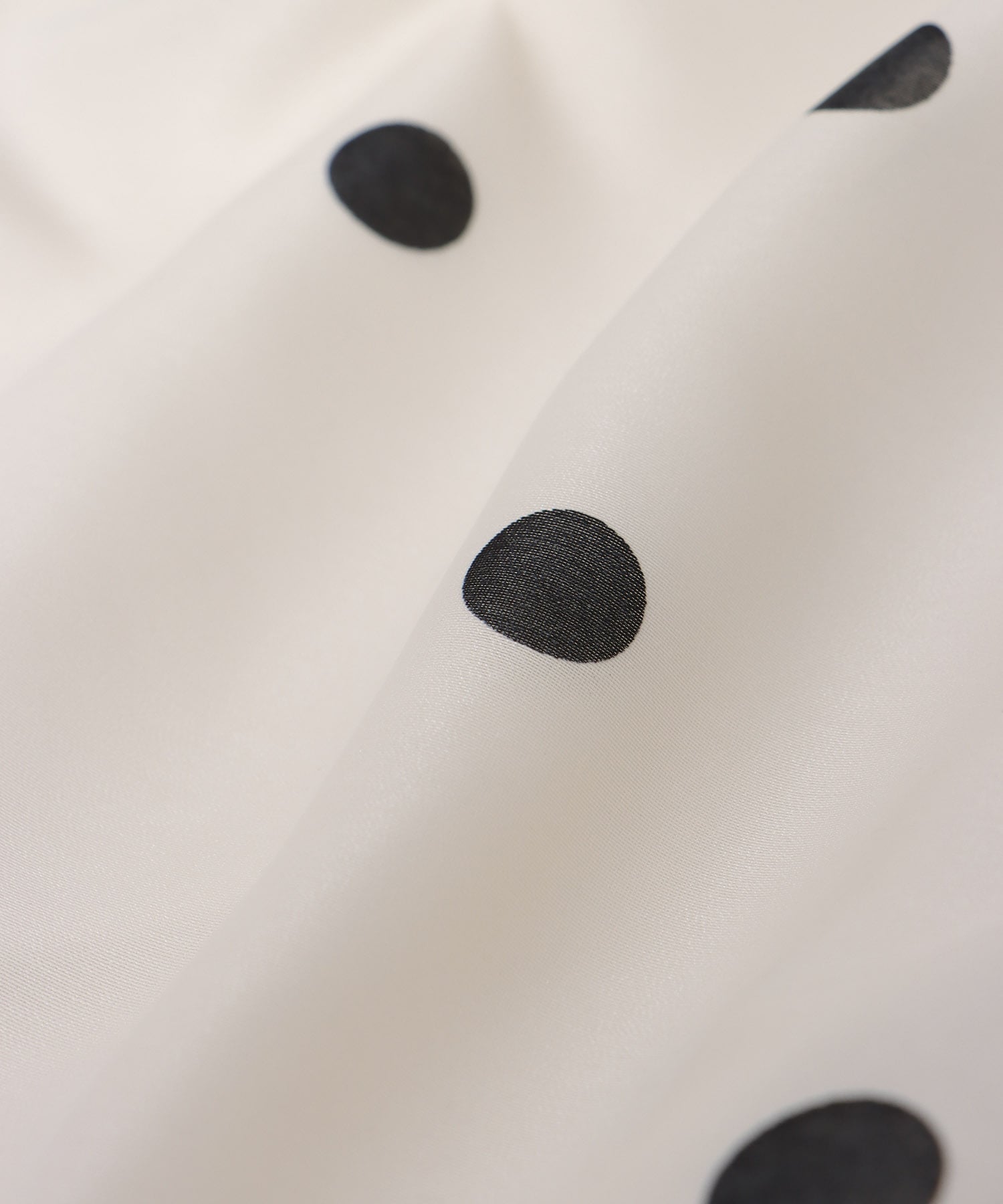 ドット柄プリーツスカート