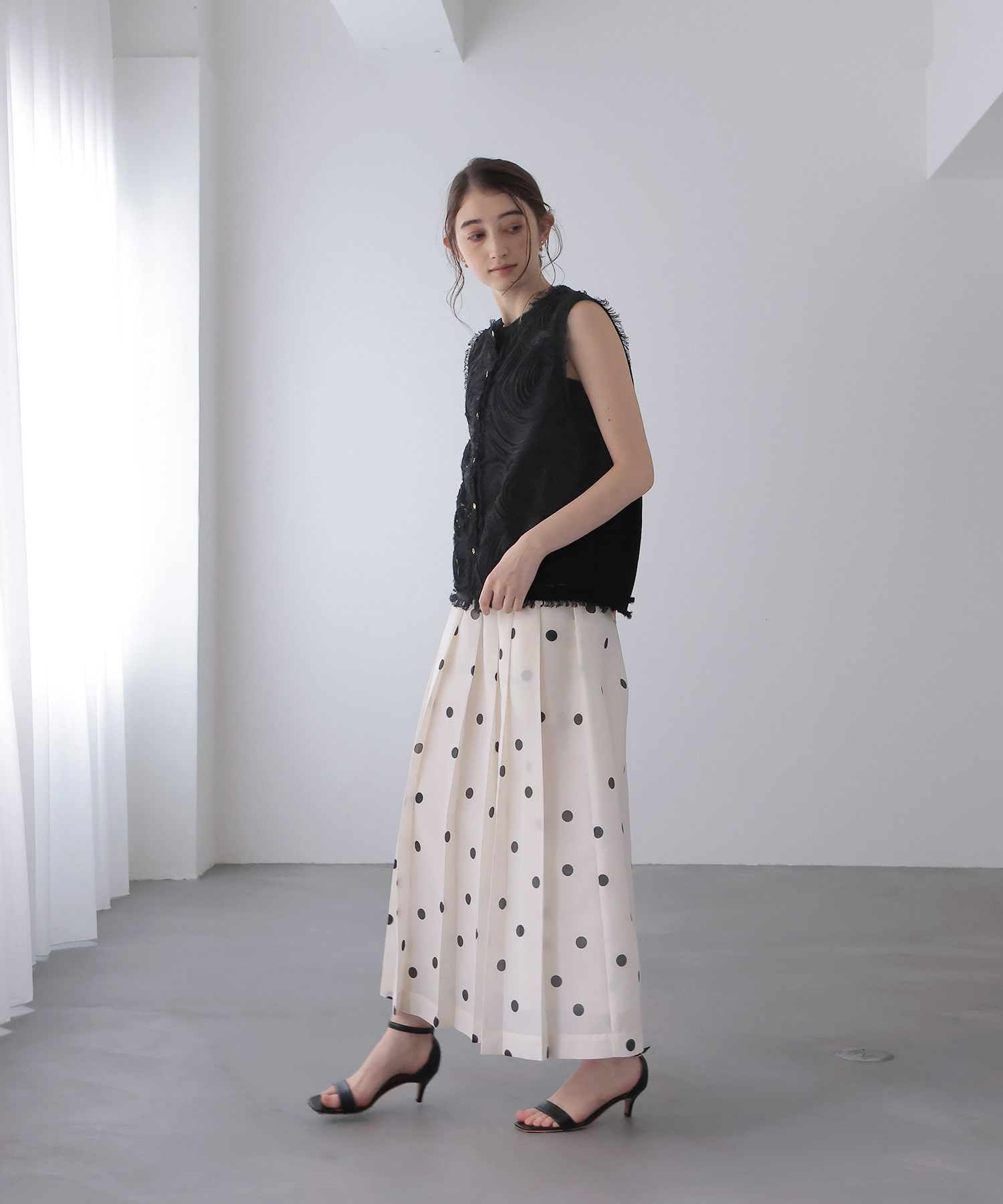 ドット柄プリーツスカート