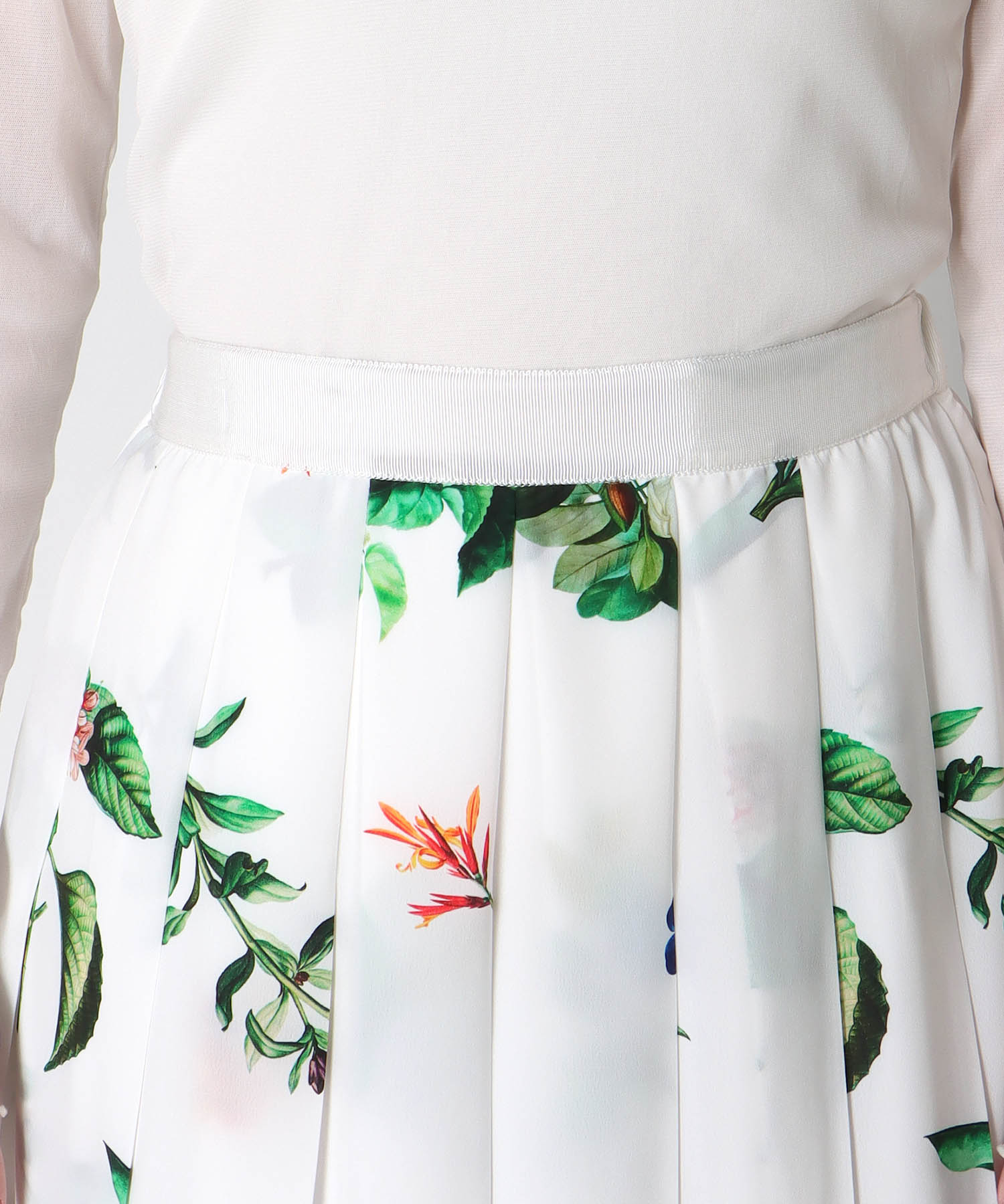 ボタニカルプリントプリーツスカート