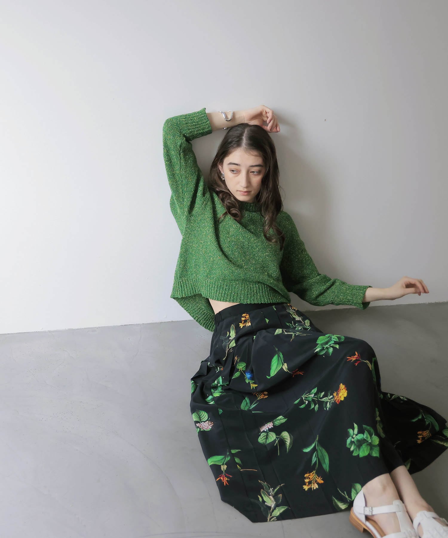 ボタニカルプリントプリーツスカート