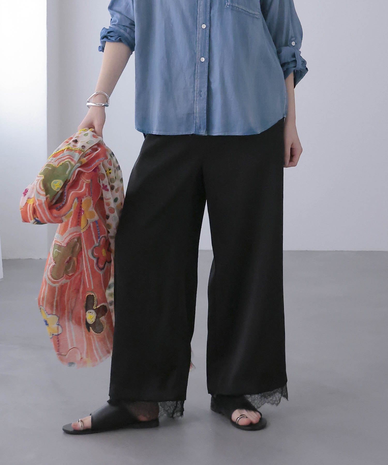 サテン×レース ワイドパンツ