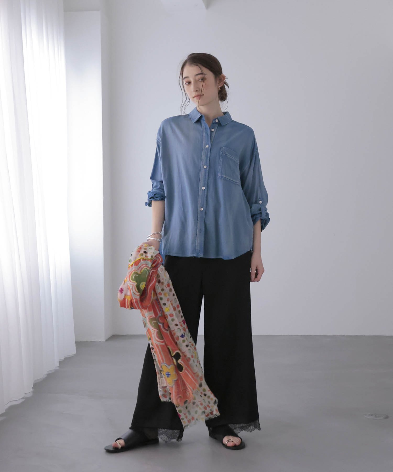 サテン×レース ワイドパンツ