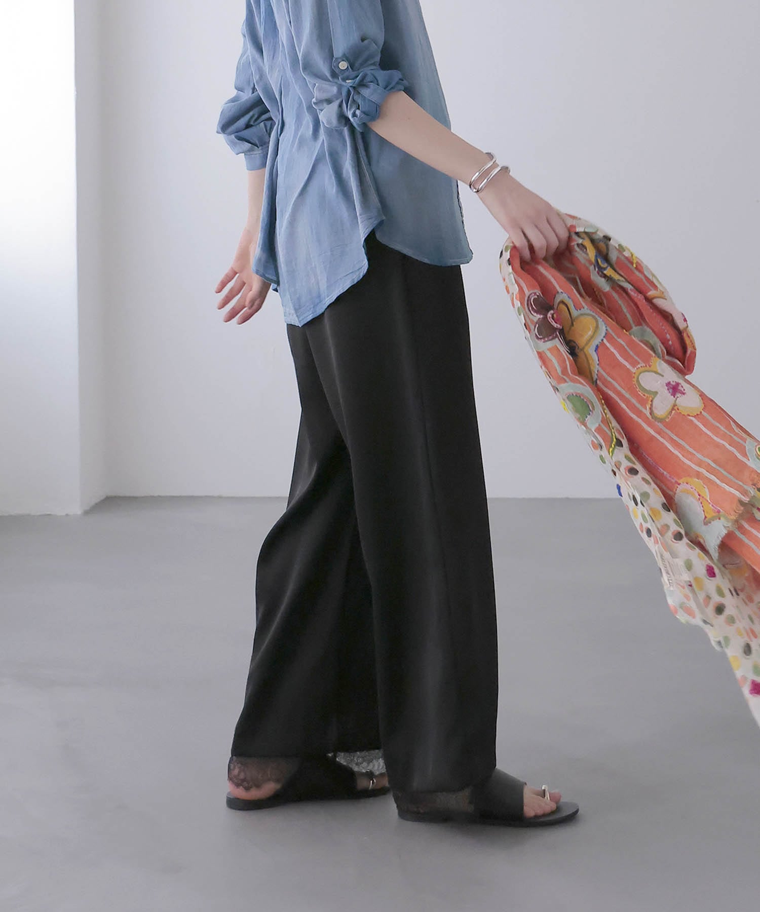 サテン×レース ワイドパンツ