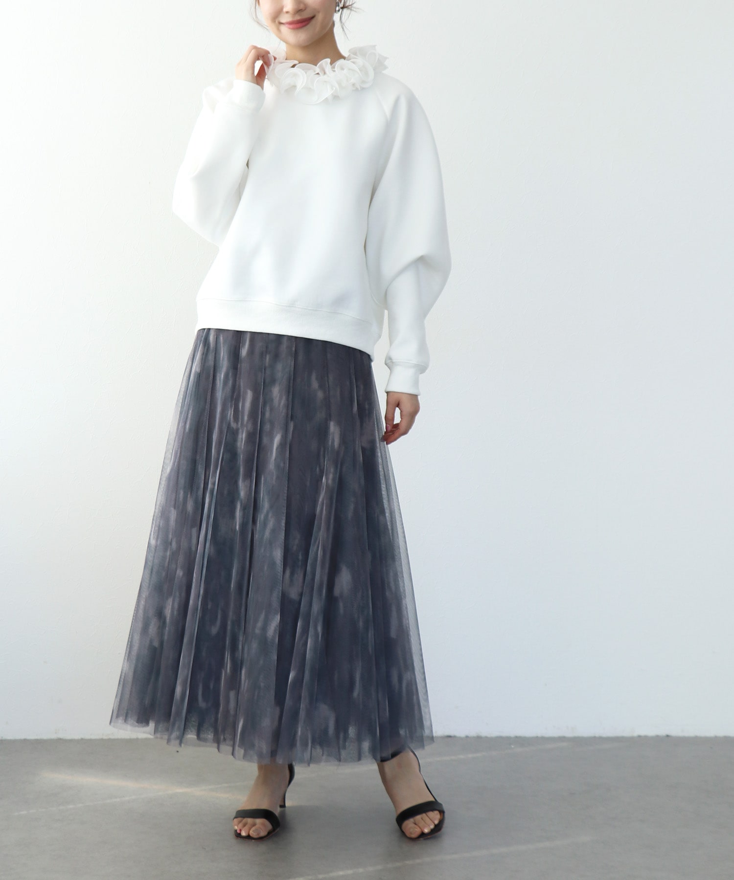 フリル衿付きダンボールトップス