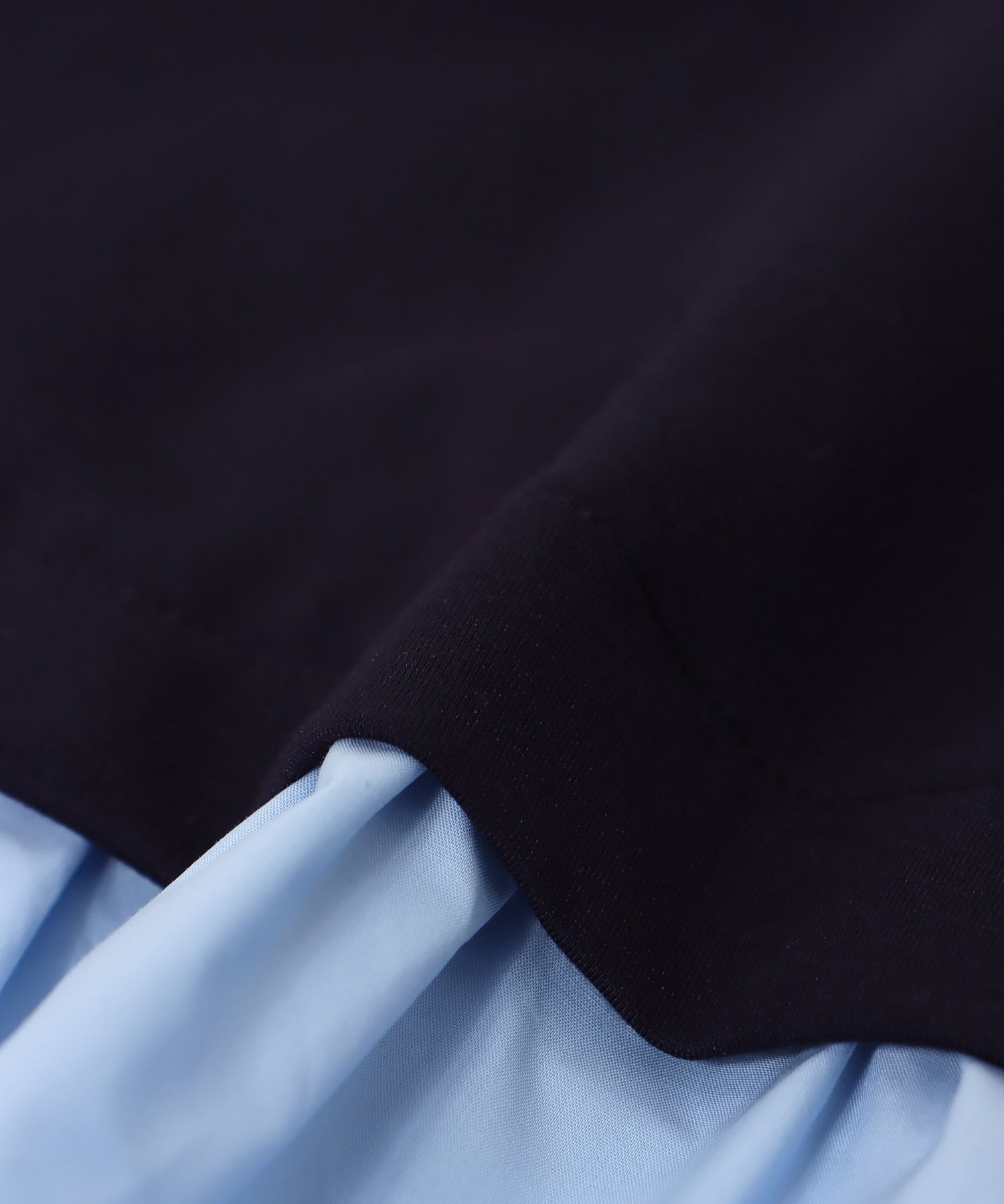 ドッキングデザイントップス