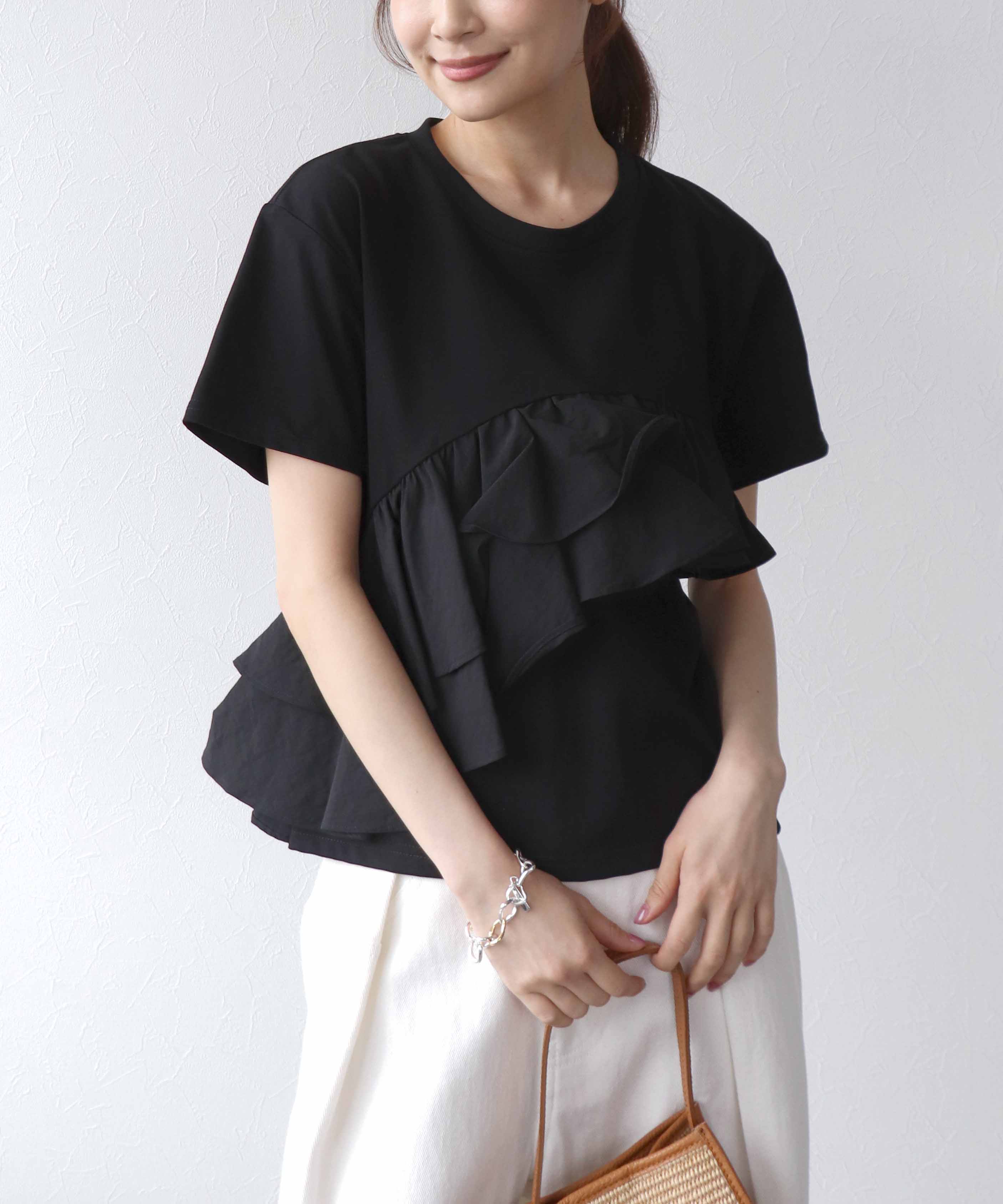 フリルデザインTシャツ