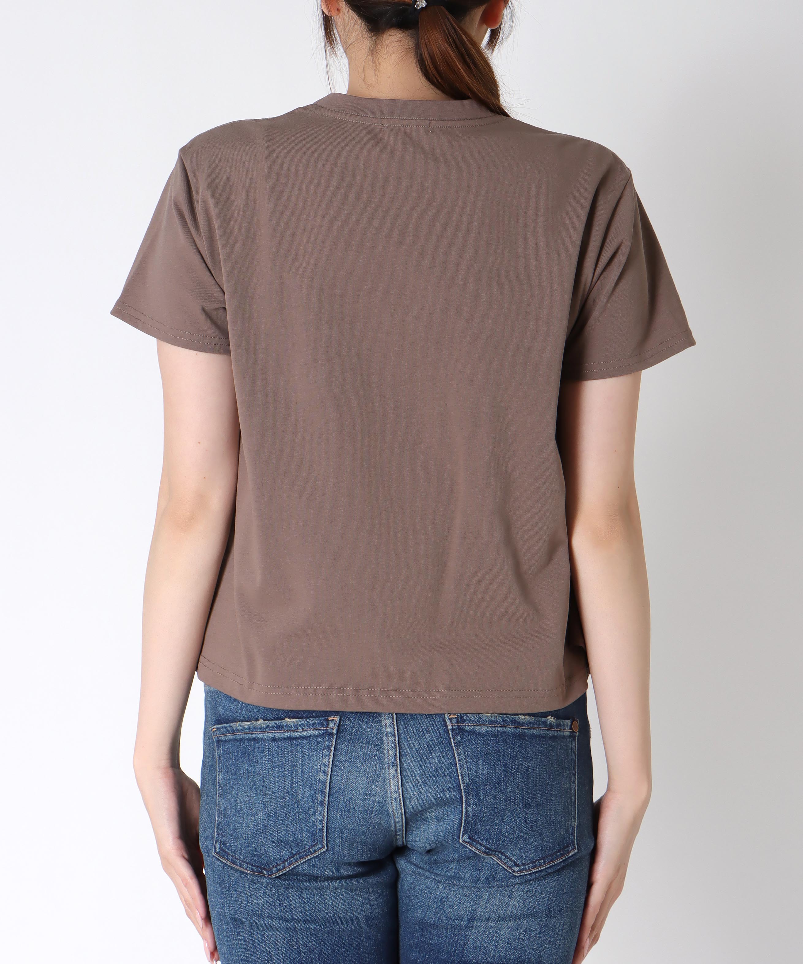 フリルデザインTシャツ
