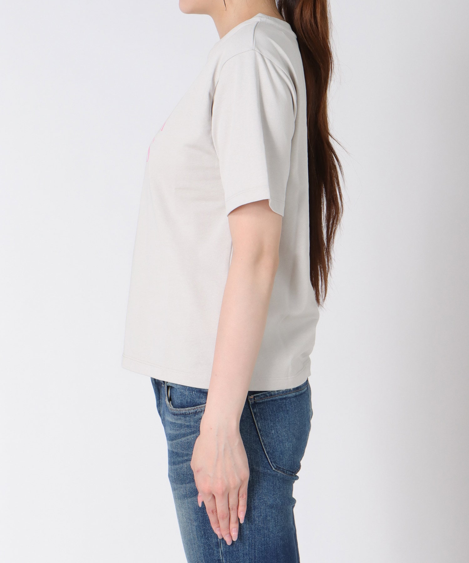 ロゴプリントTシャツ