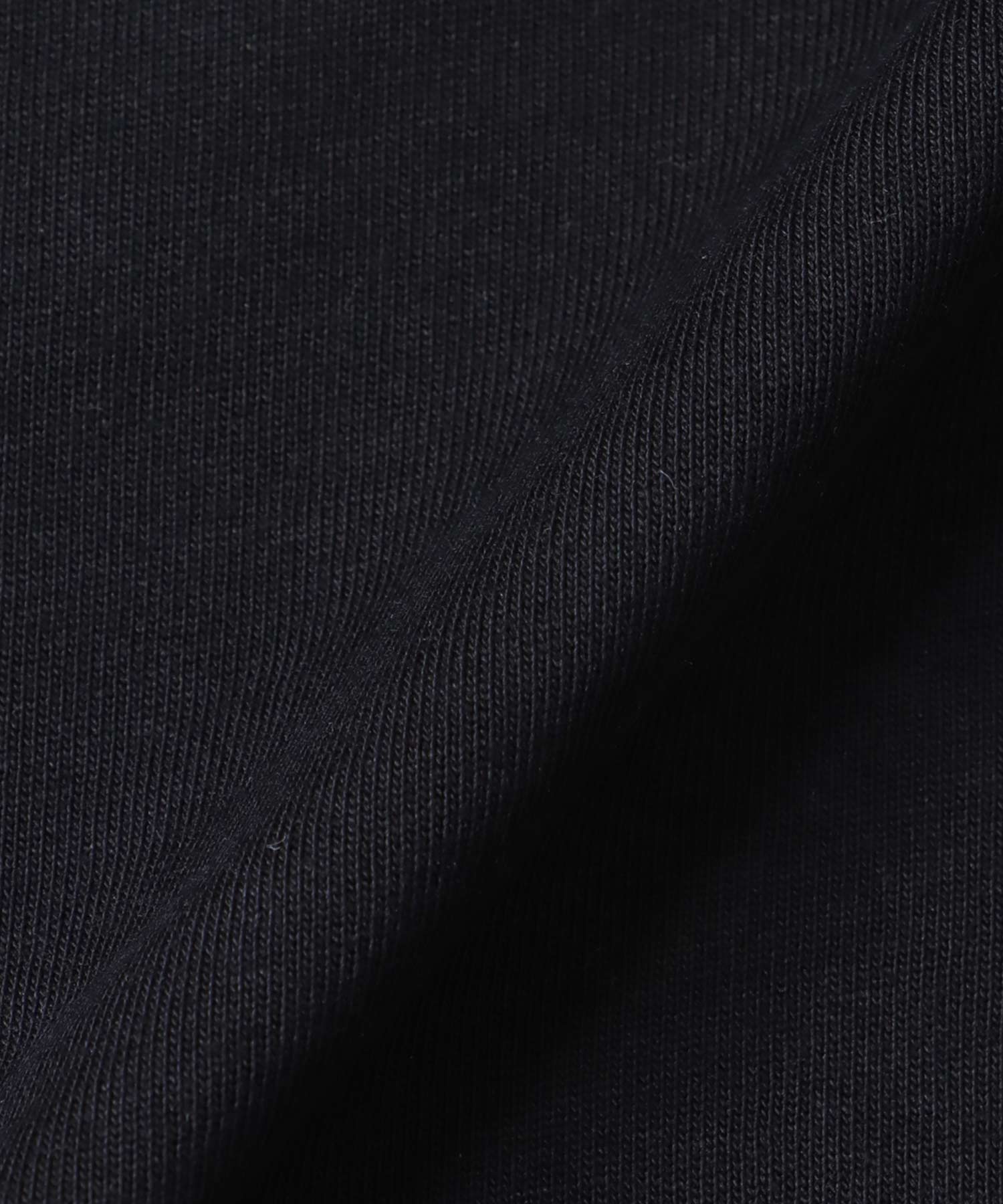ロゴプリントTシャツ